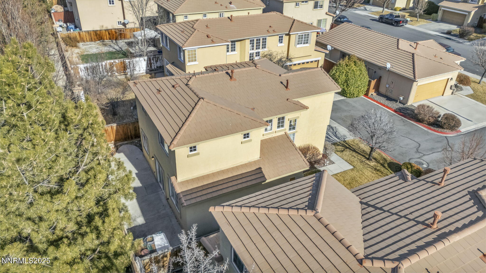 2479 Napoli Drive Property Photo 33