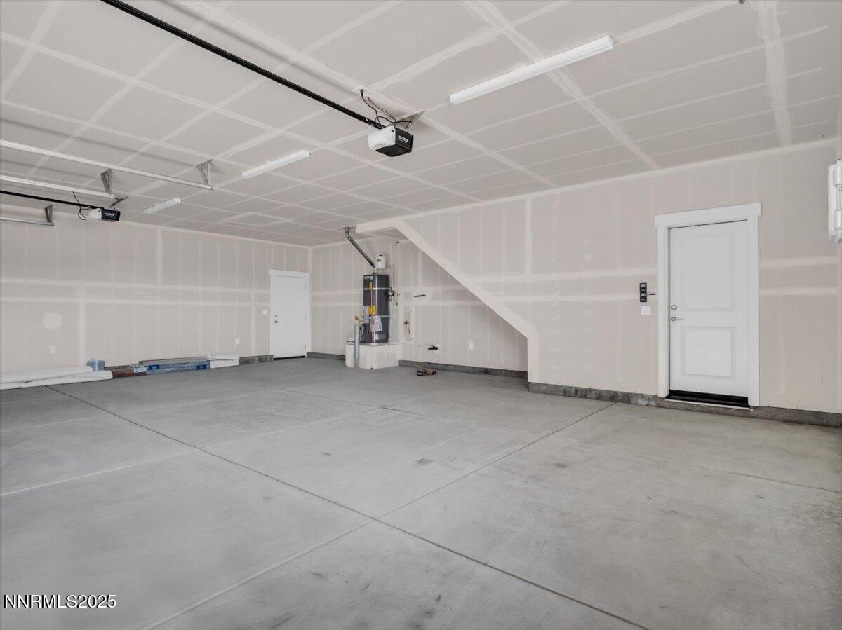 2765 Squires Street Property Photo 16