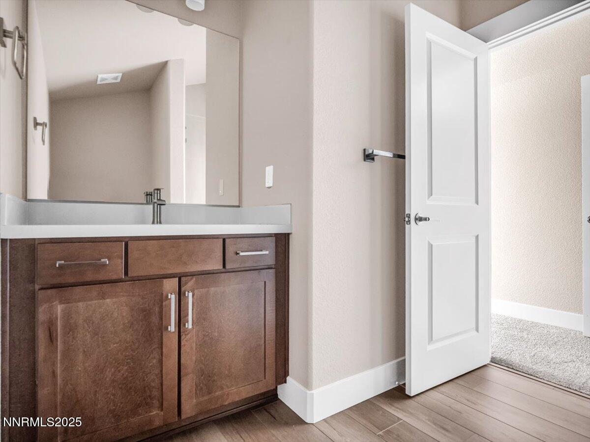 2765 Squires Street Property Photo 20