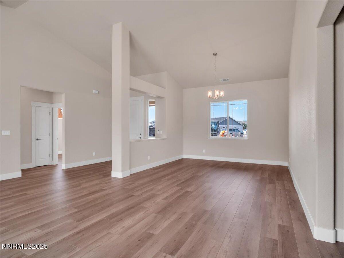 2765 Squires Street Property Photo 35