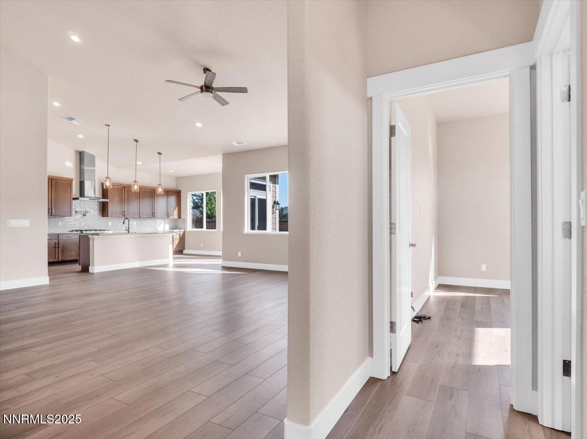 2765 Squires Street Property Photo 38