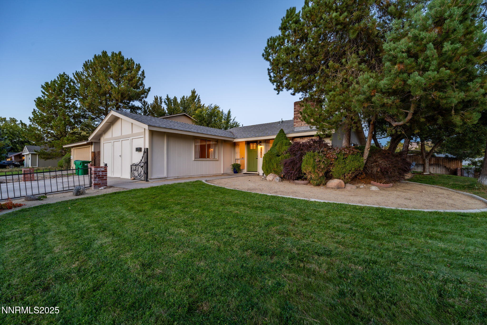 707 Glen Meadow Drive Property Photo 1