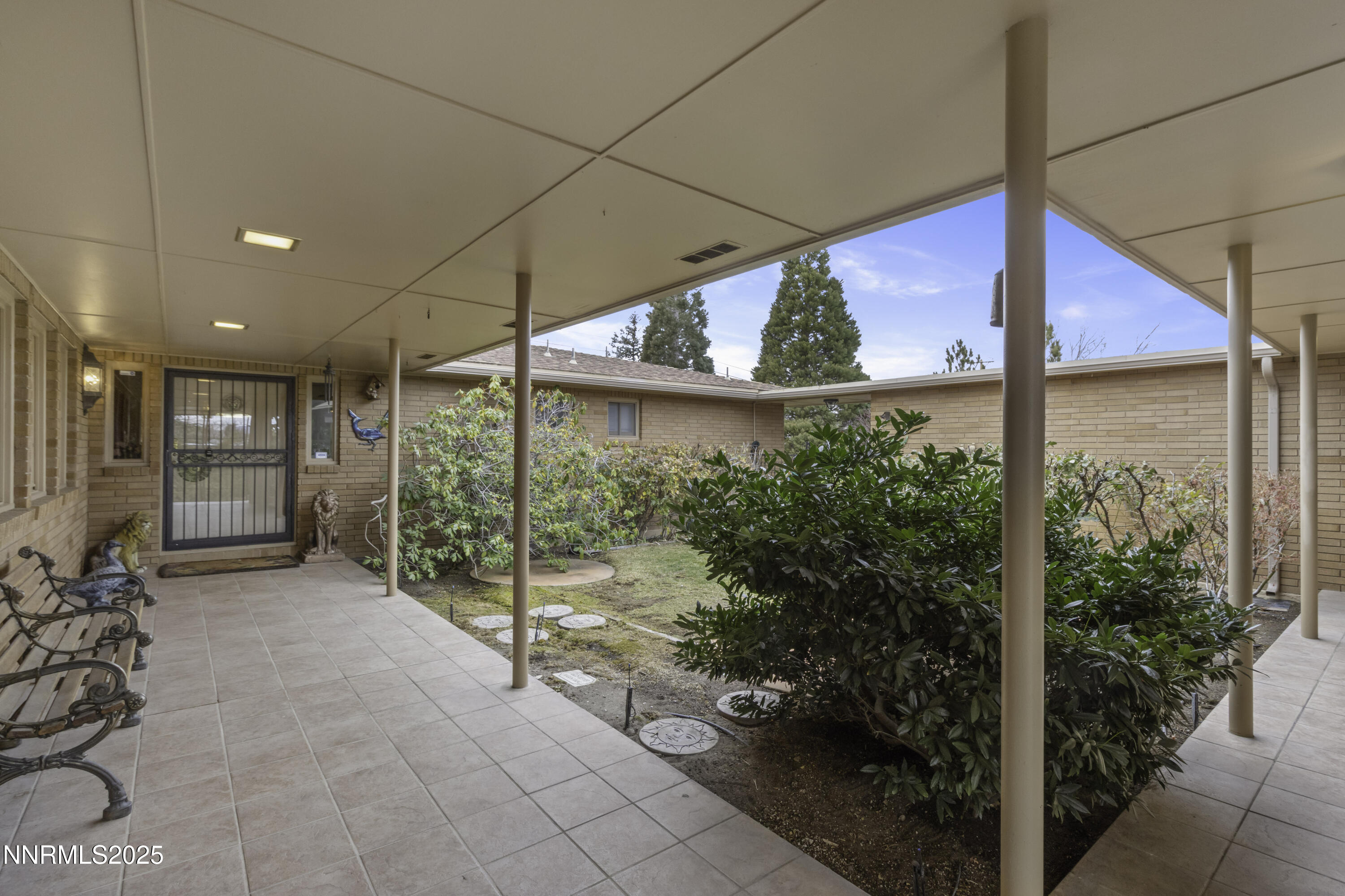 1885 Solari Drive Property Photo 2