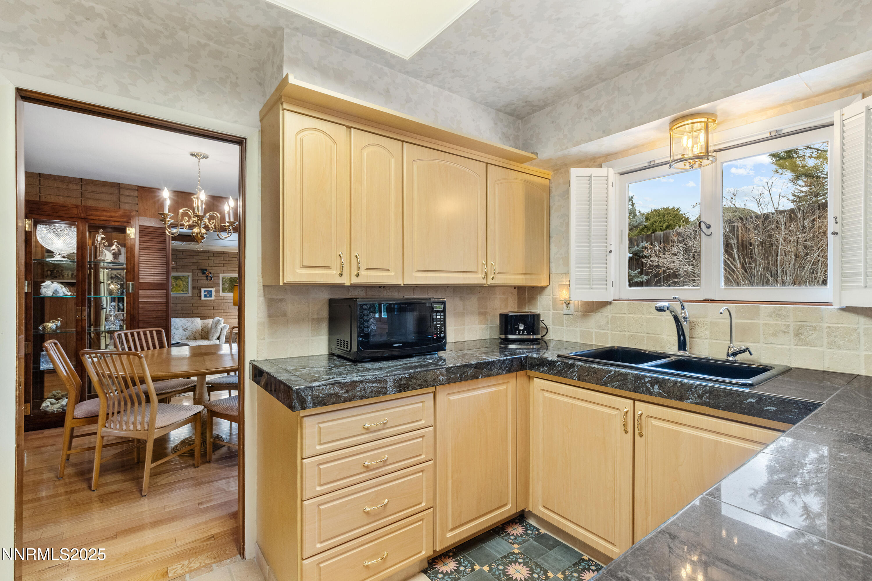 1885 Solari Drive Property Photo 9