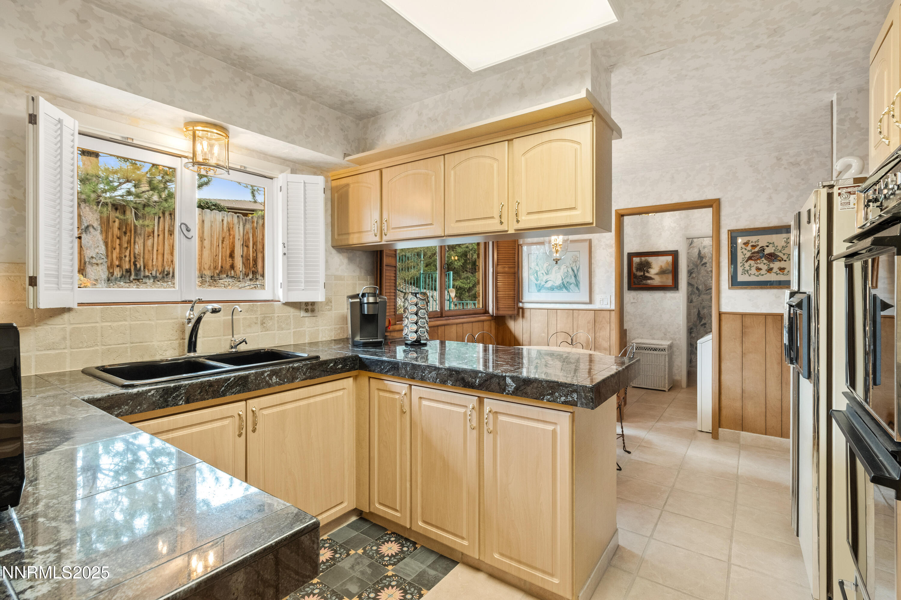 1885 Solari Drive Property Photo 10