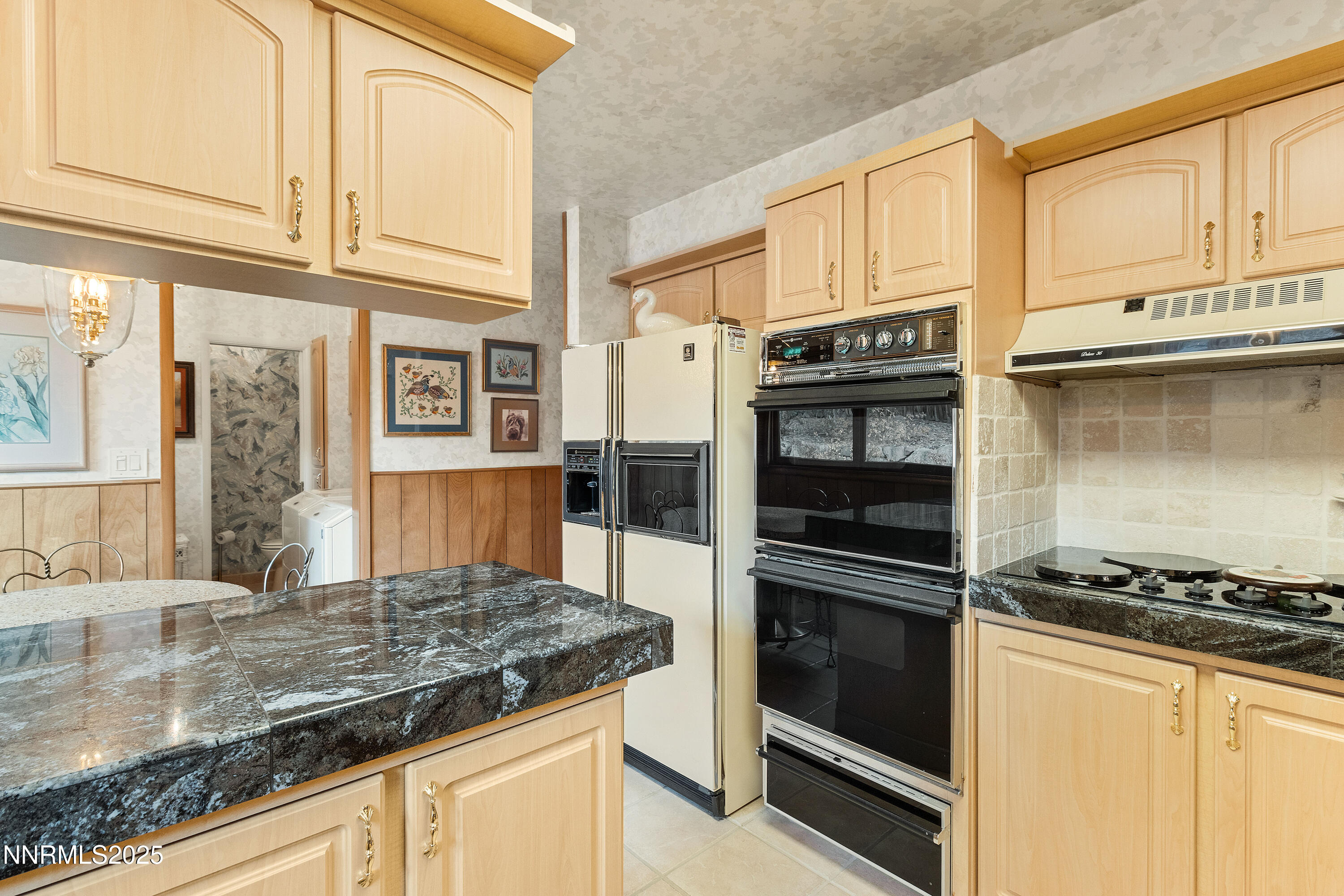 1885 Solari Drive Property Photo 11