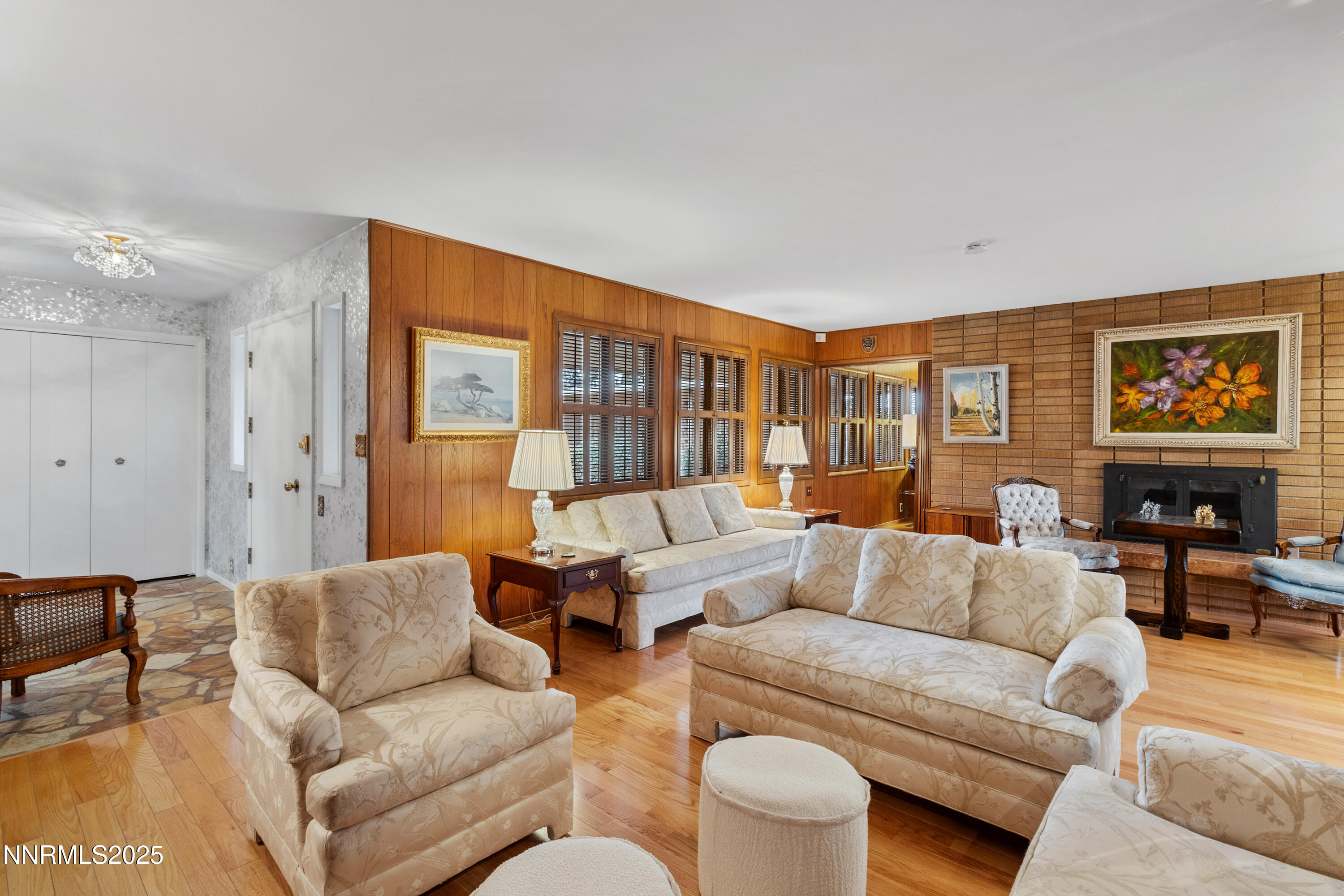 1885 Solari Drive Property Photo 12