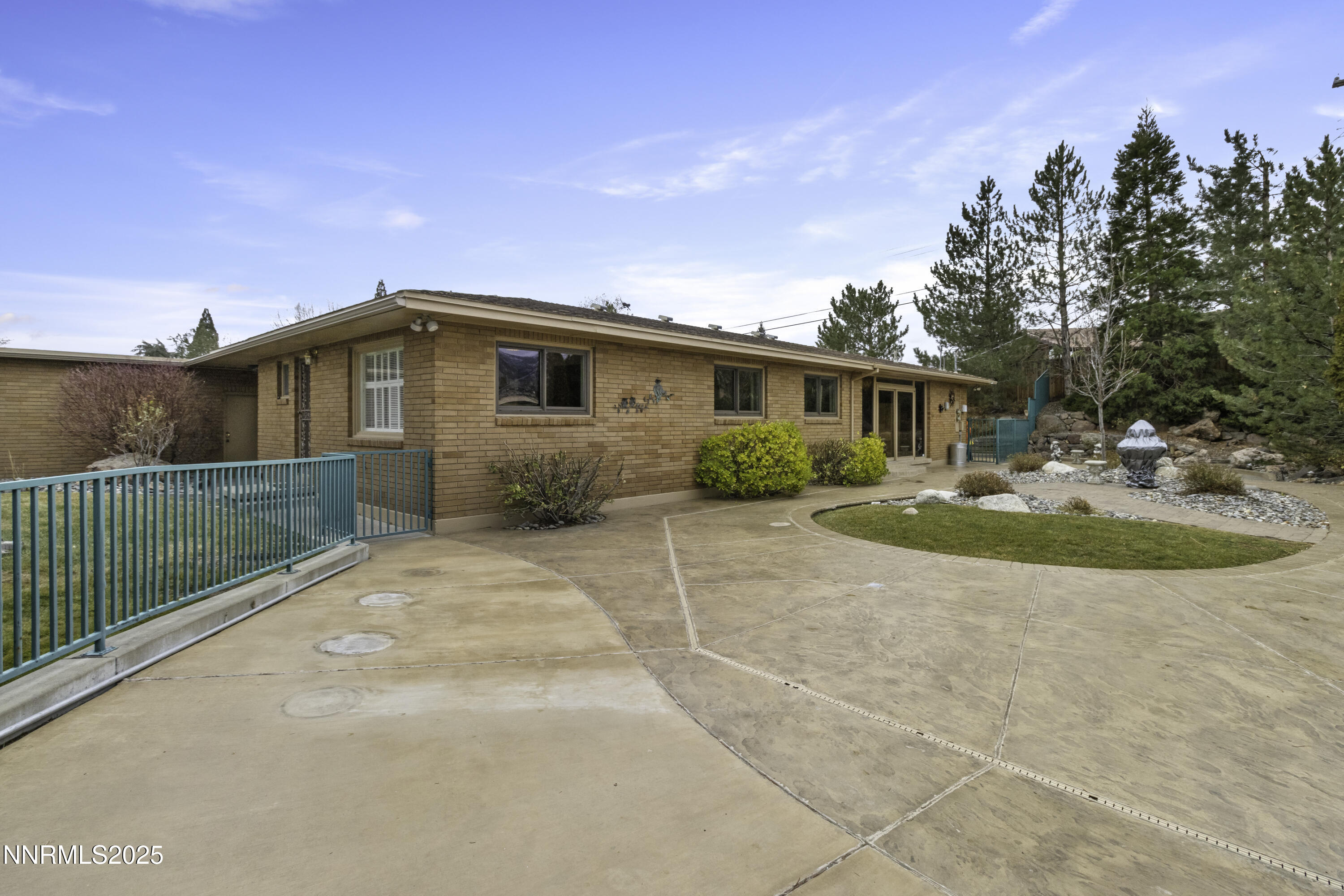 1885 Solari Drive Property Photo 31