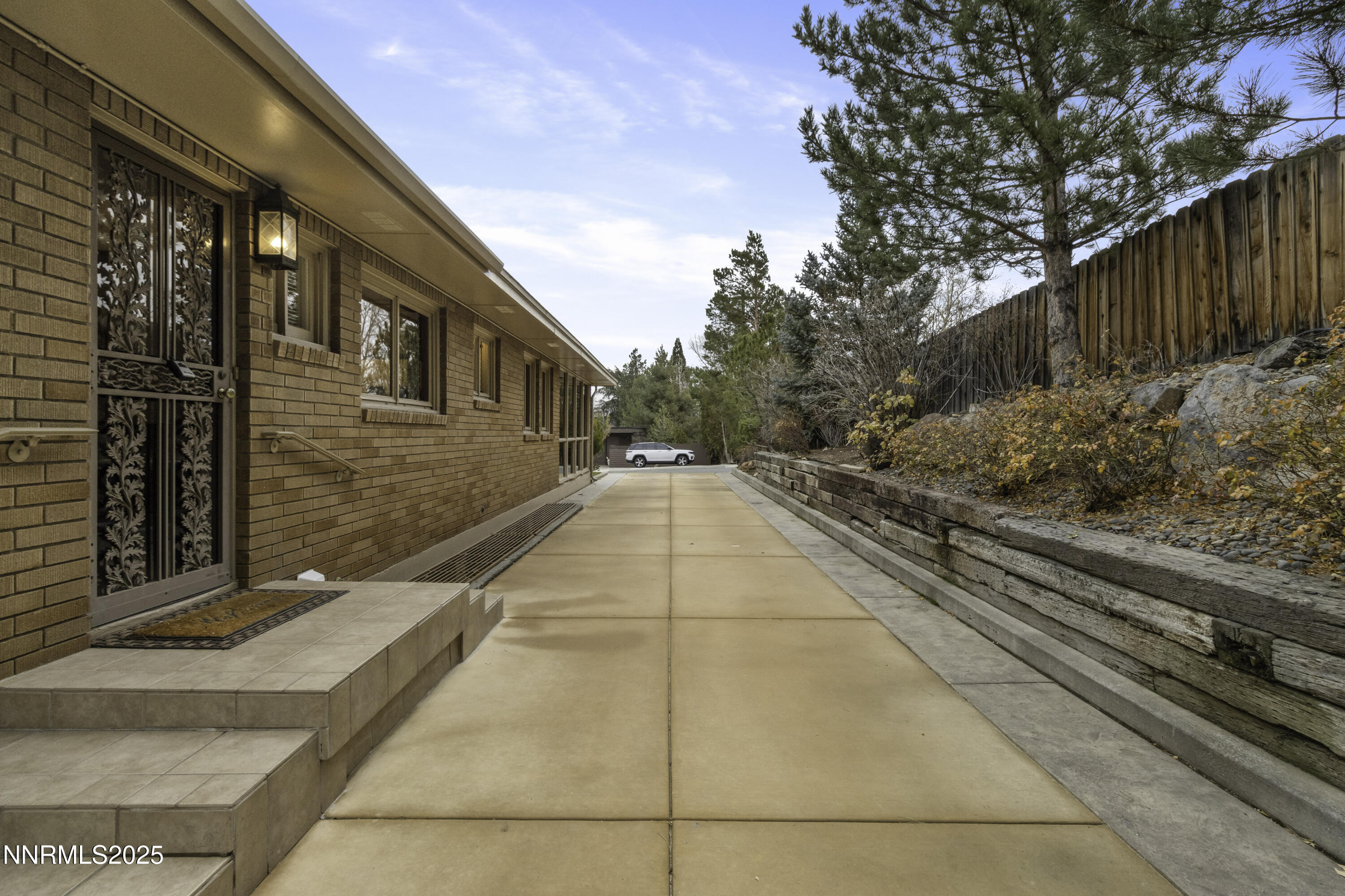 1885 Solari Drive Property Photo 34