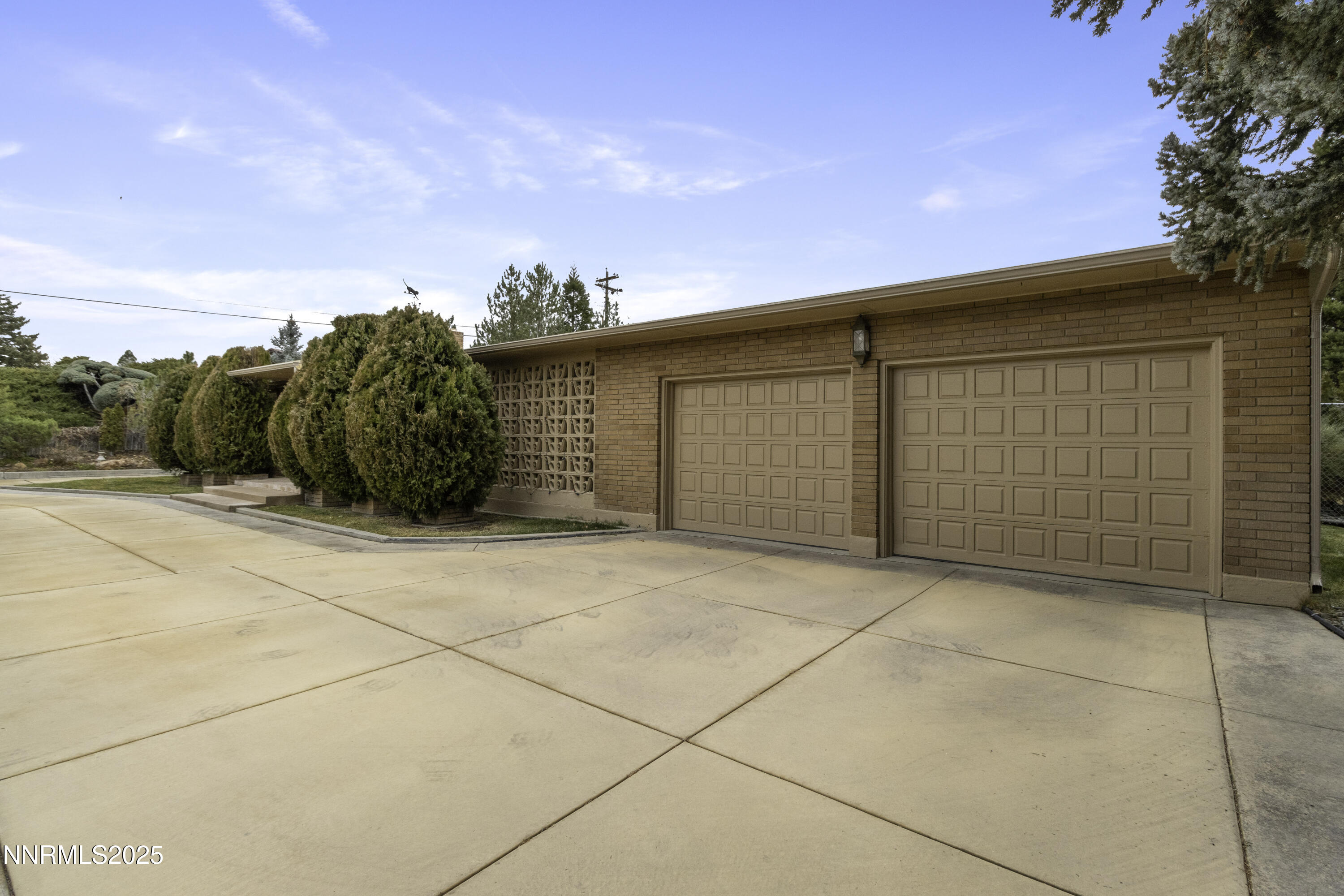 1885 Solari Drive Property Photo 35