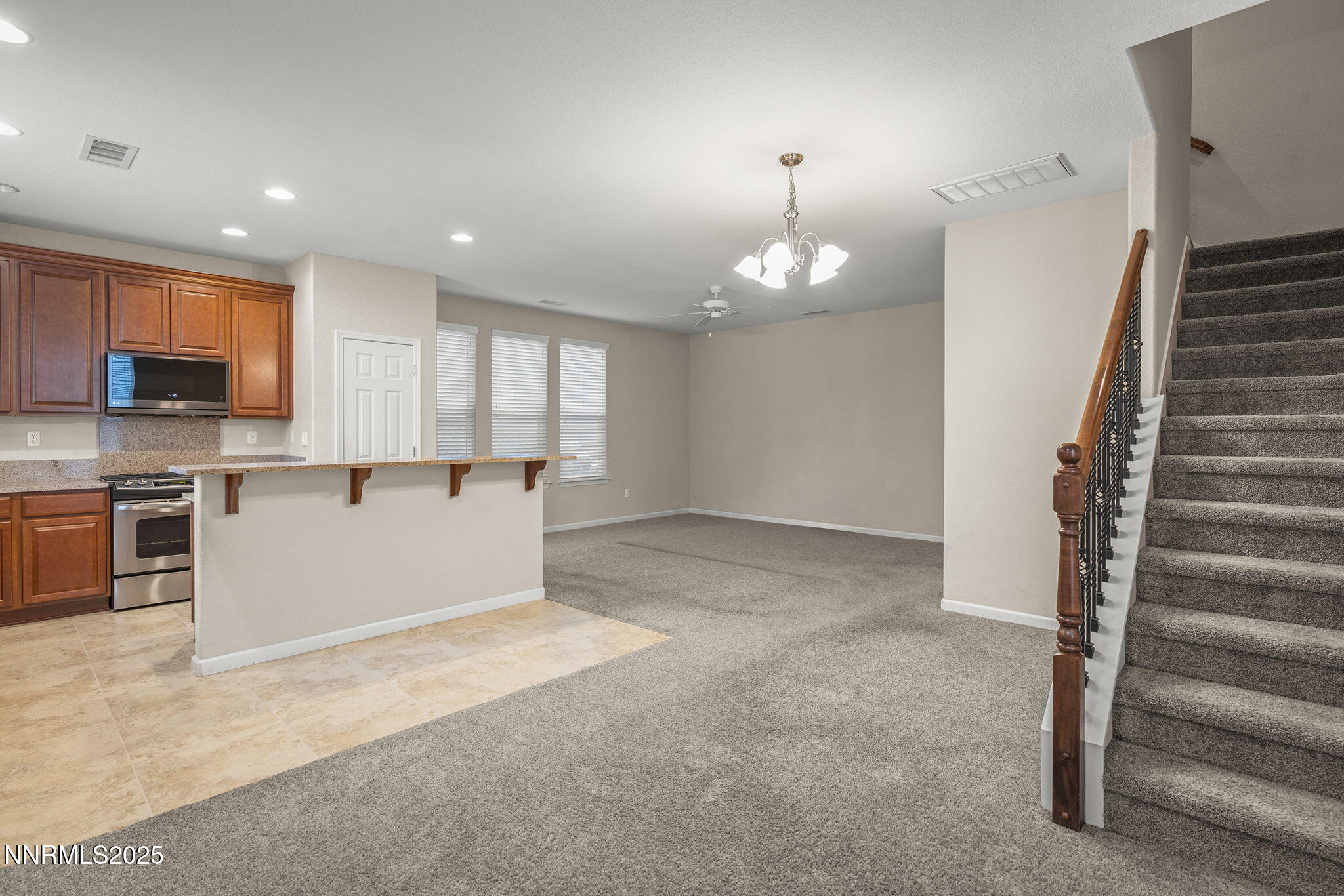 2040 Alamo Square Way Property Photo 5