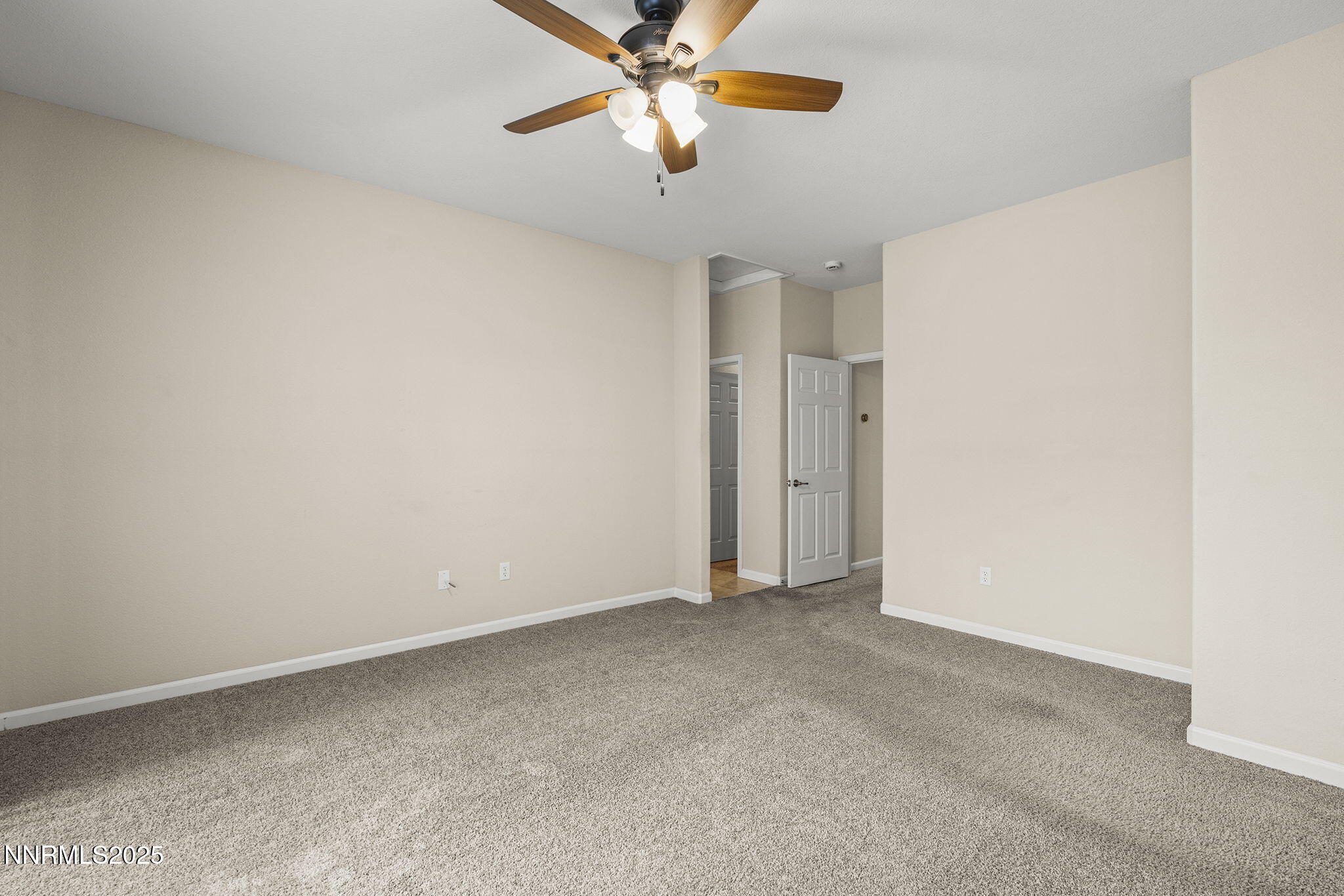 2040 Alamo Square Way Property Photo 14
