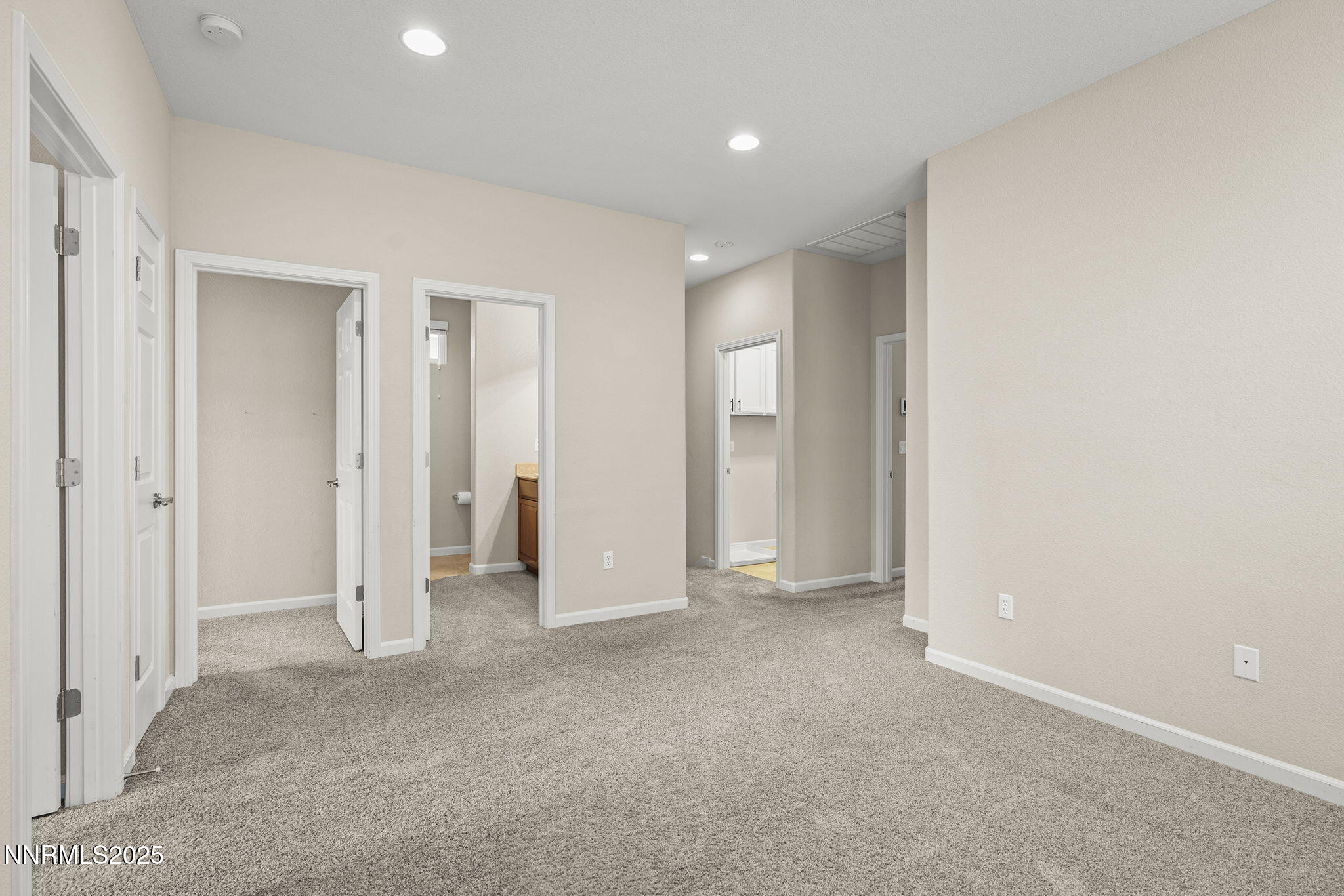 2040 Alamo Square Way Property Photo 18