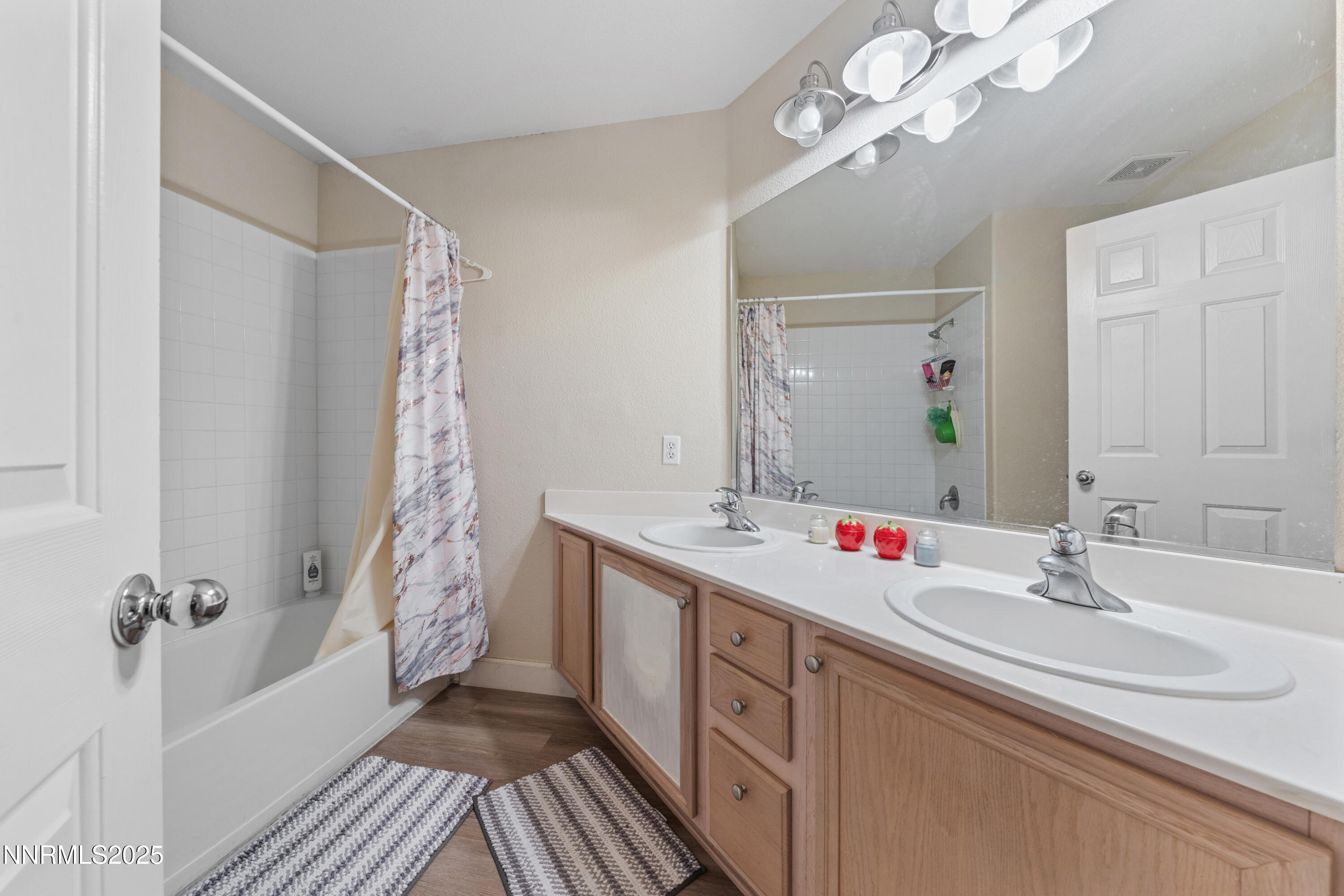 9920 Grand Falls Drive Property Photo 26