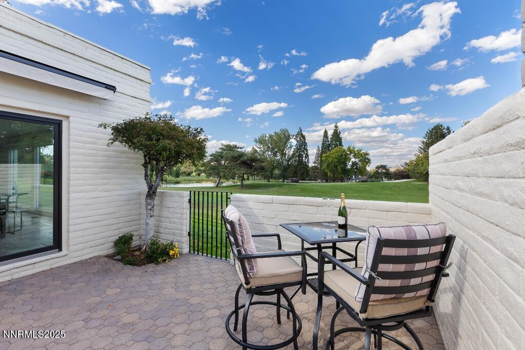 4811 Lakeridge Terrace W Property Photo 4