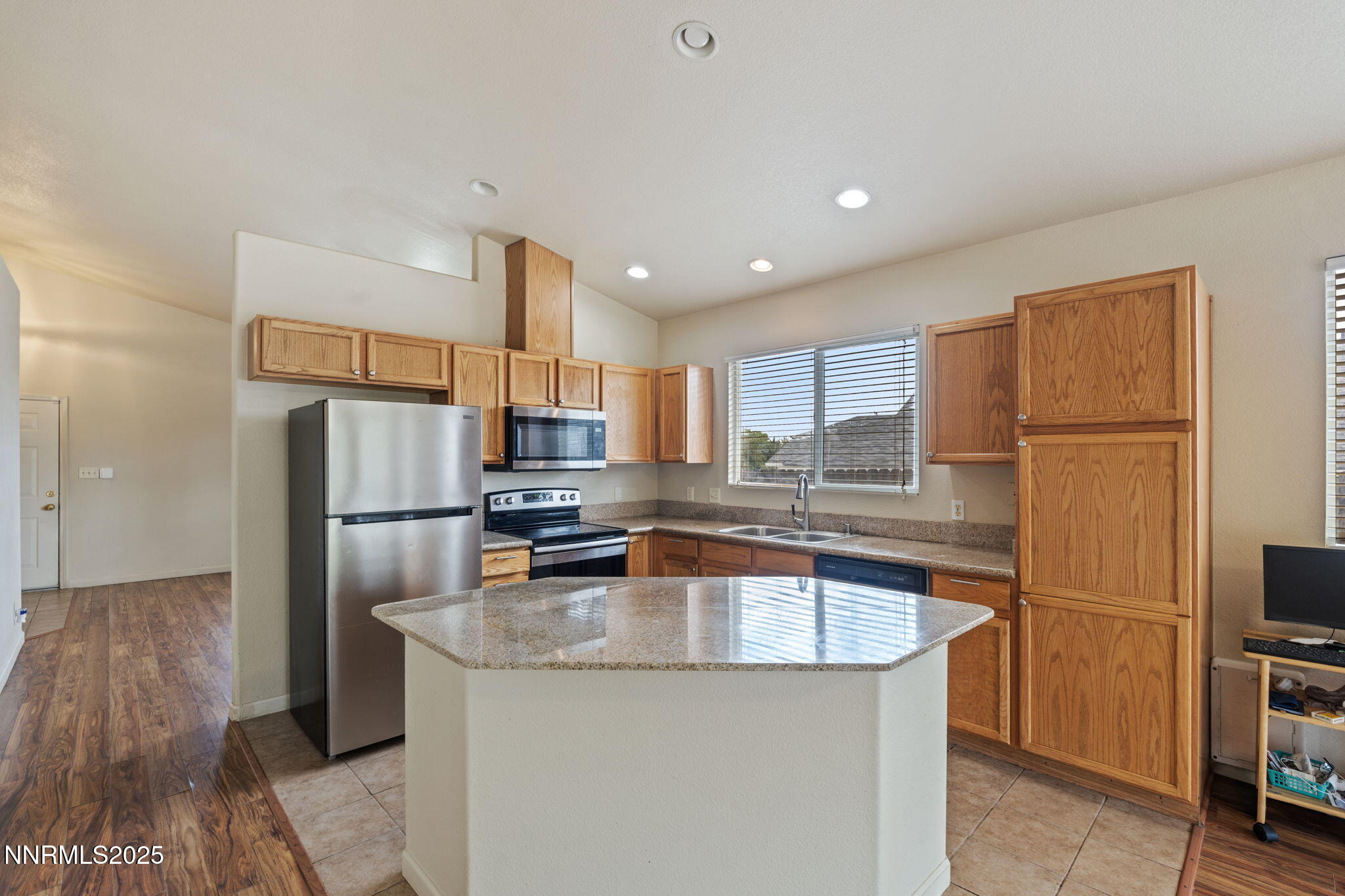 7150 Crosswater Court Property Photo 6