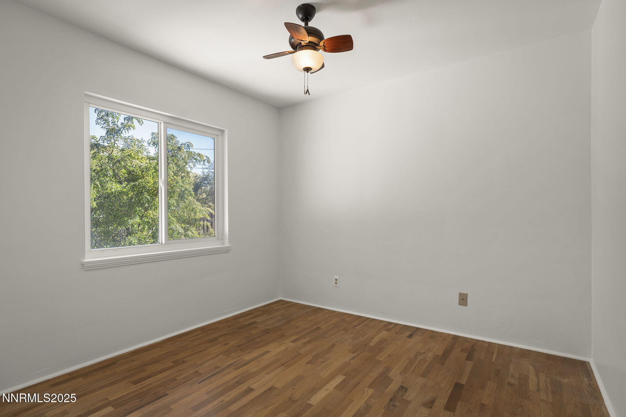 640 Robin Street Property Photo 21