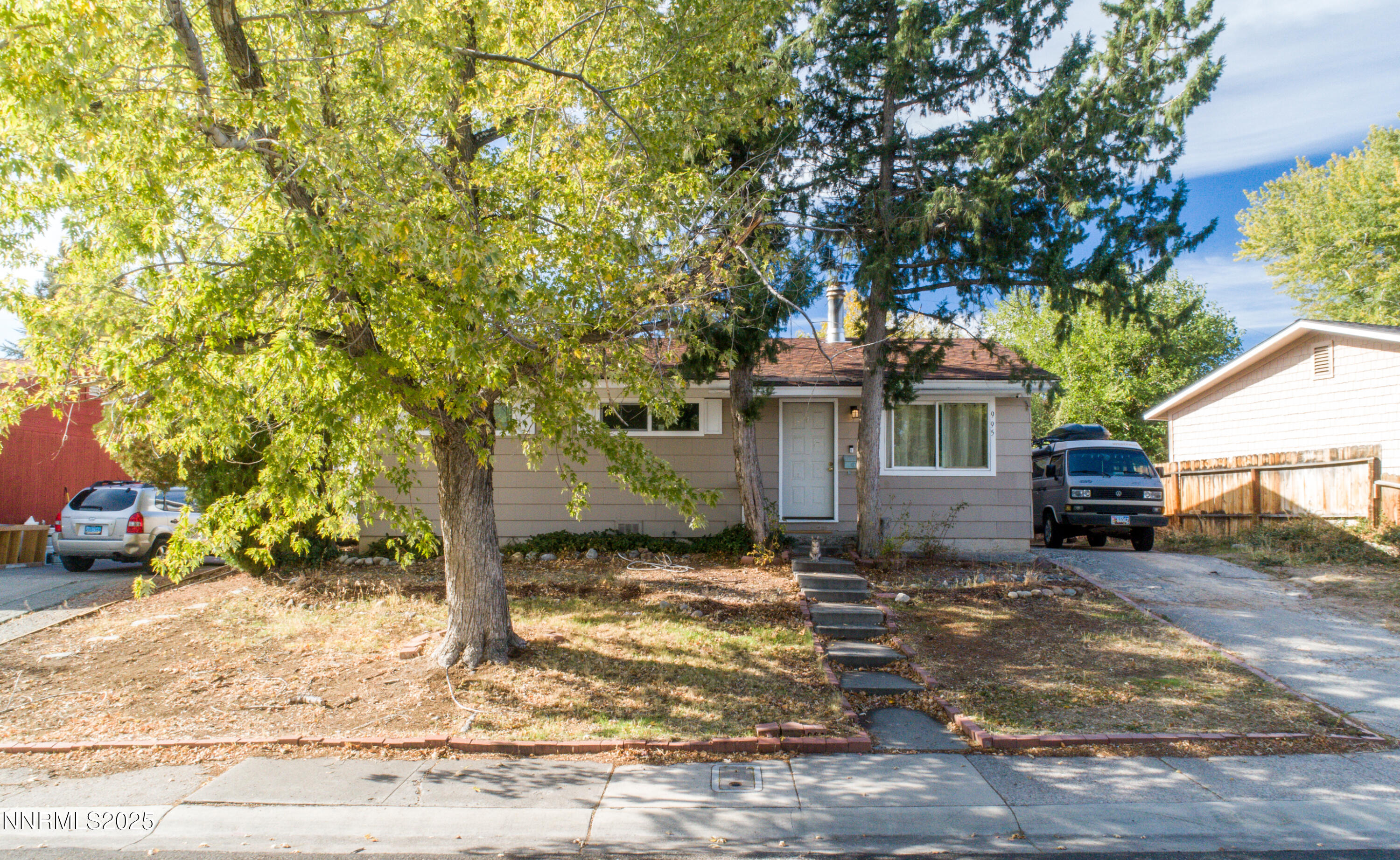 995 Beldon Way Property Photo 1