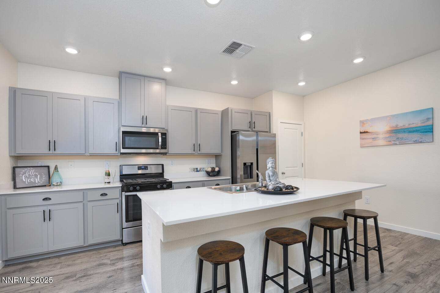 775 Karry Way Property Photo 7