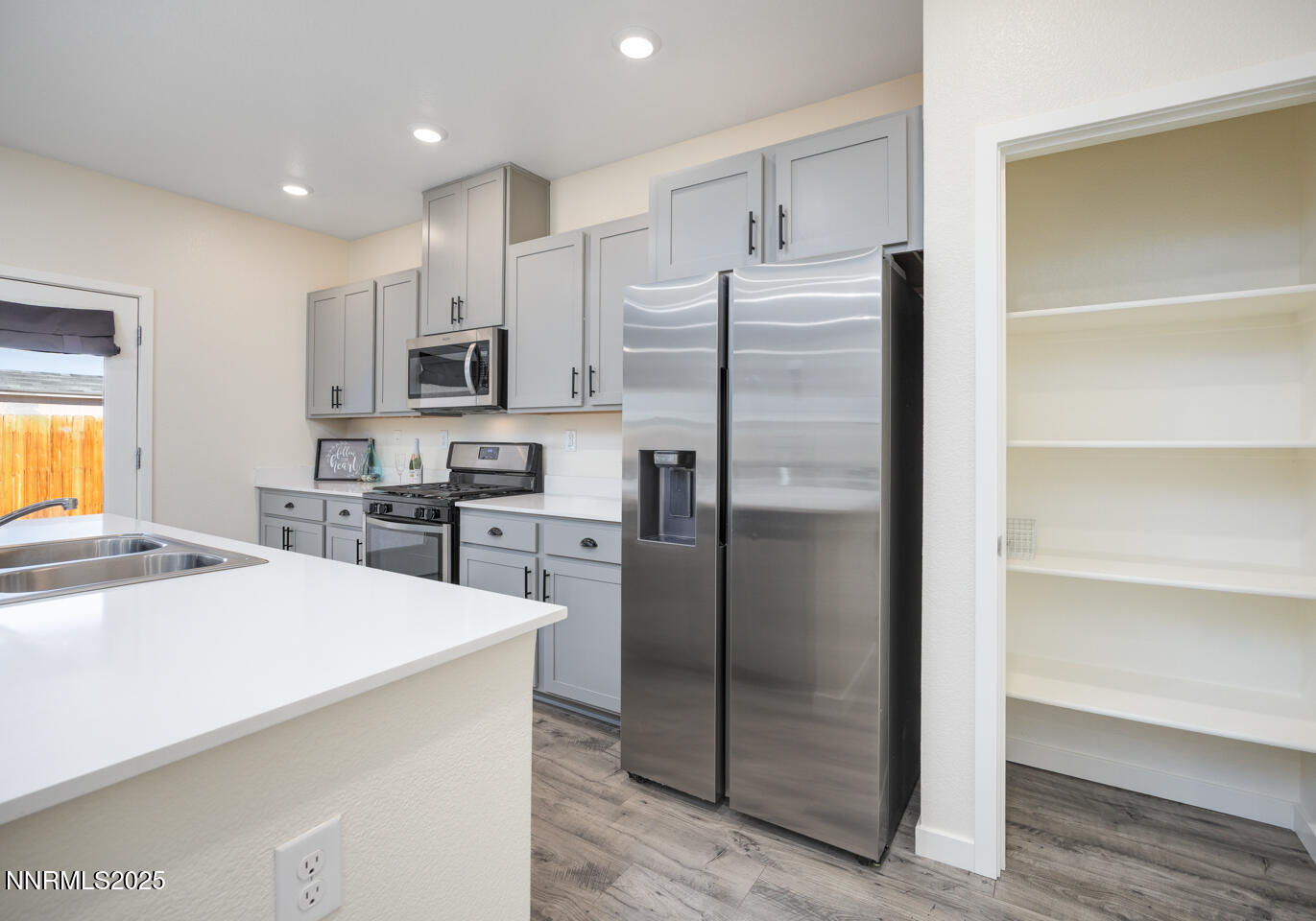 775 Karry Way Property Photo 9