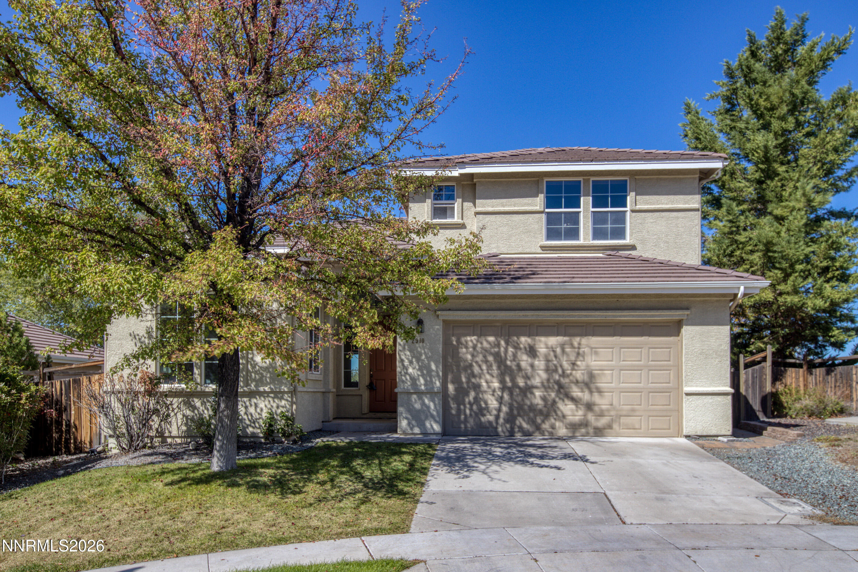 2910 Albazano Court Property Photo 1