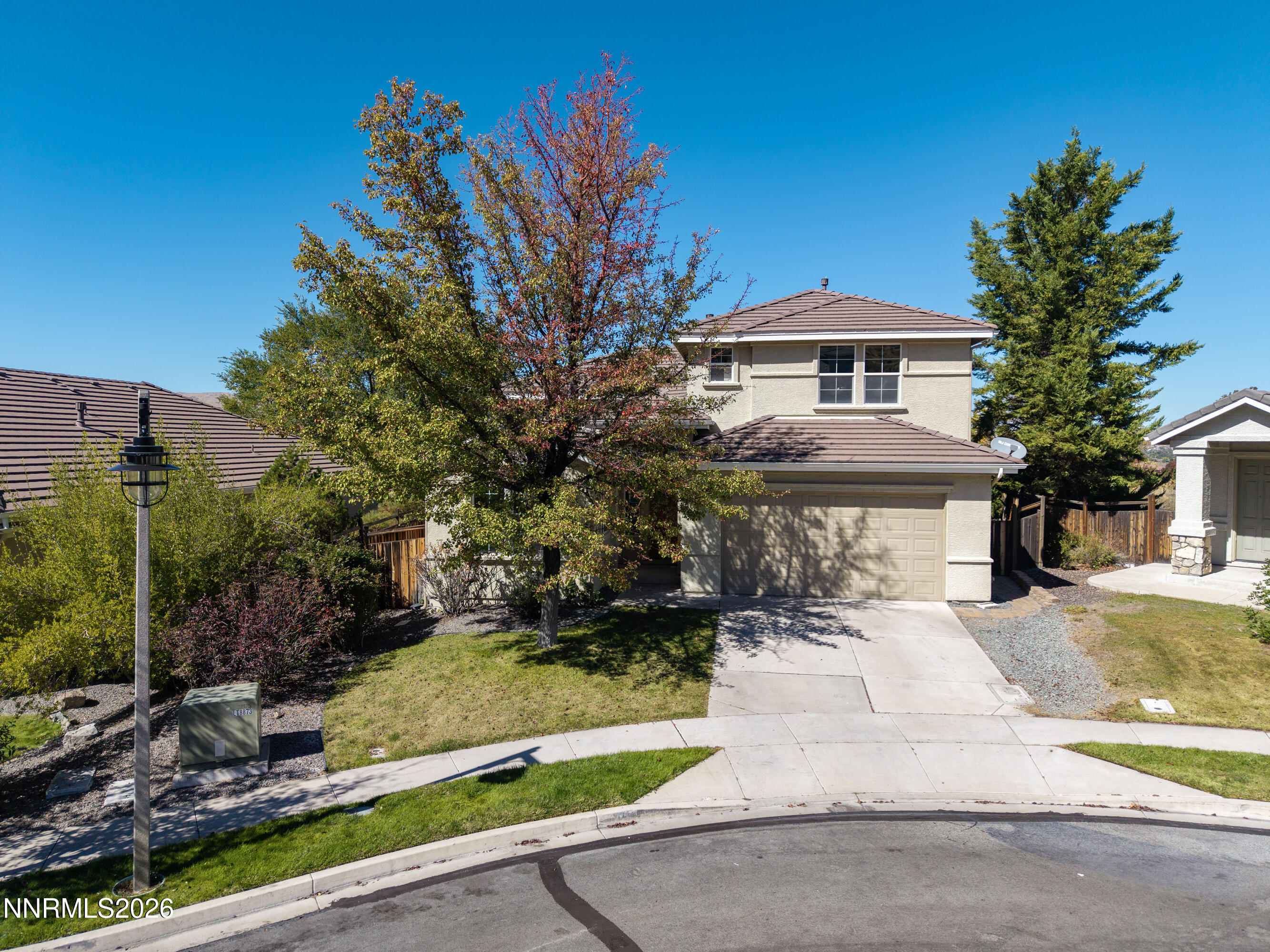 2910 Albazano Court Property Photo 2
