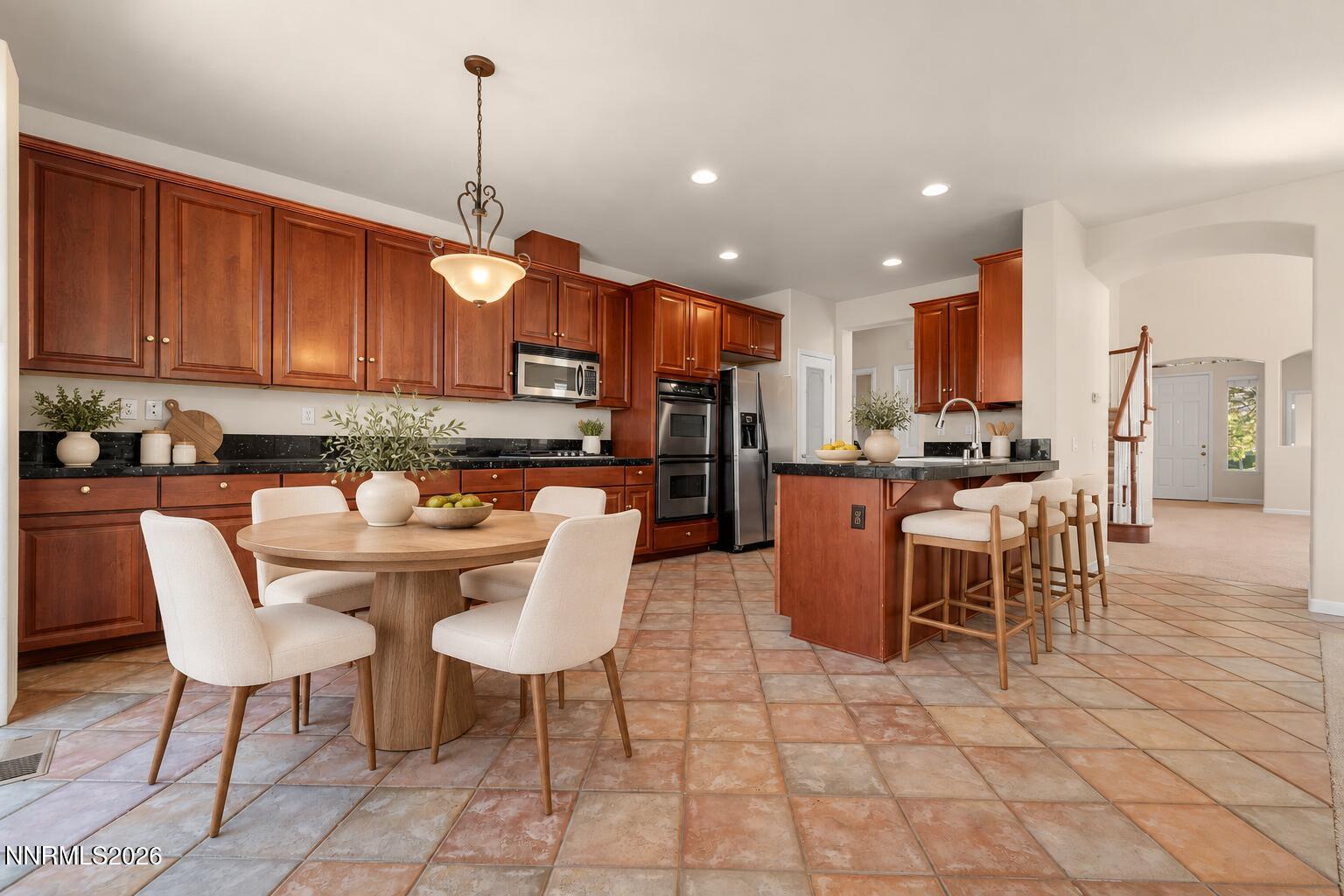 2910 Albazano Court Property Photo 17