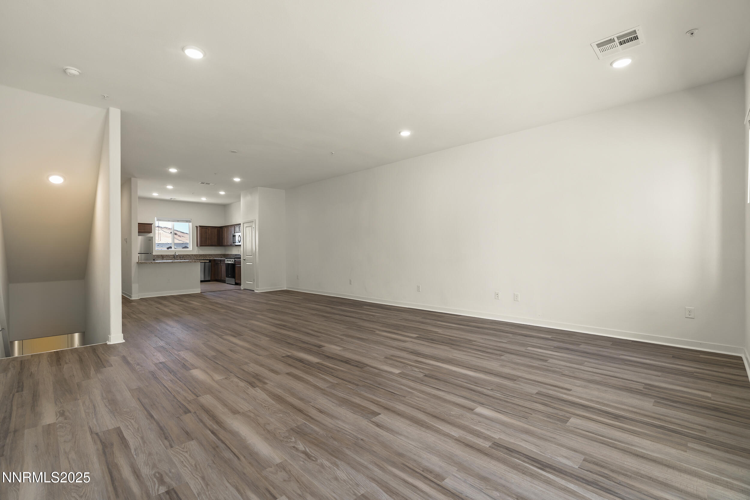 5013 Cavestone Road Property Photo 4