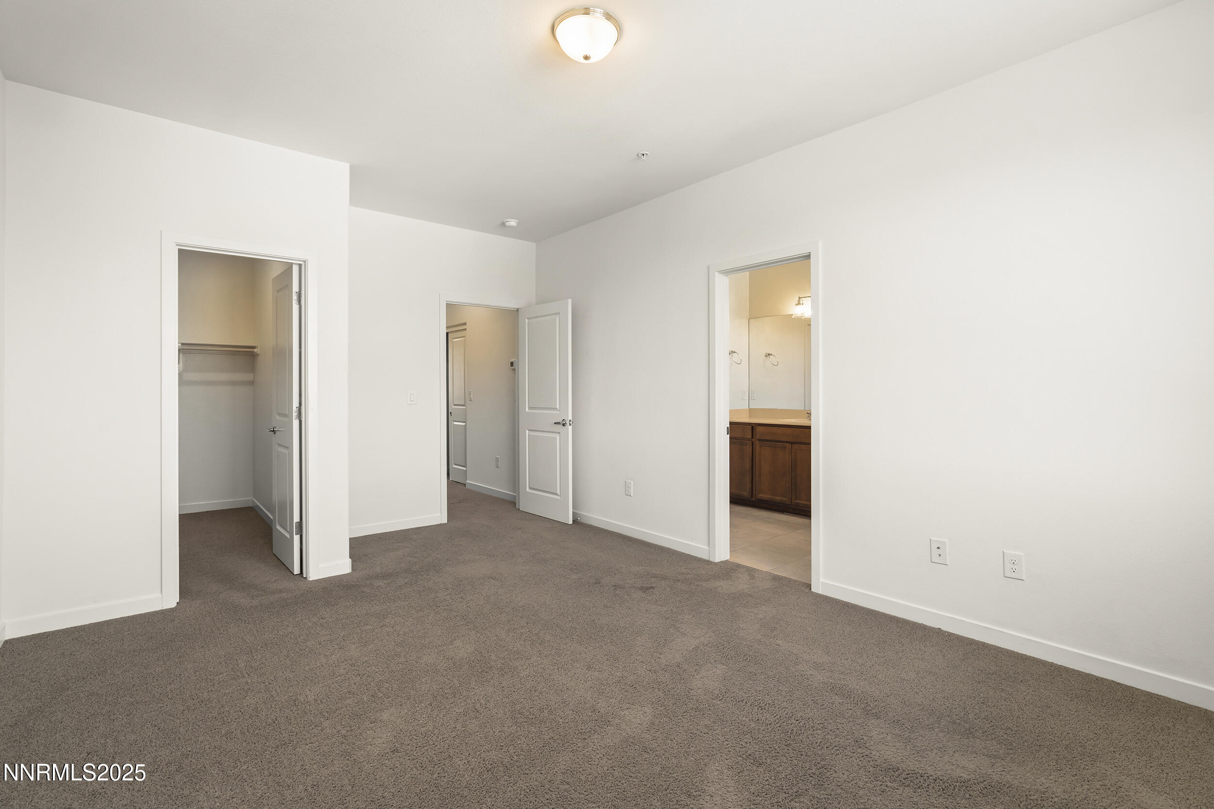 5013 Cavestone Road Property Photo 16