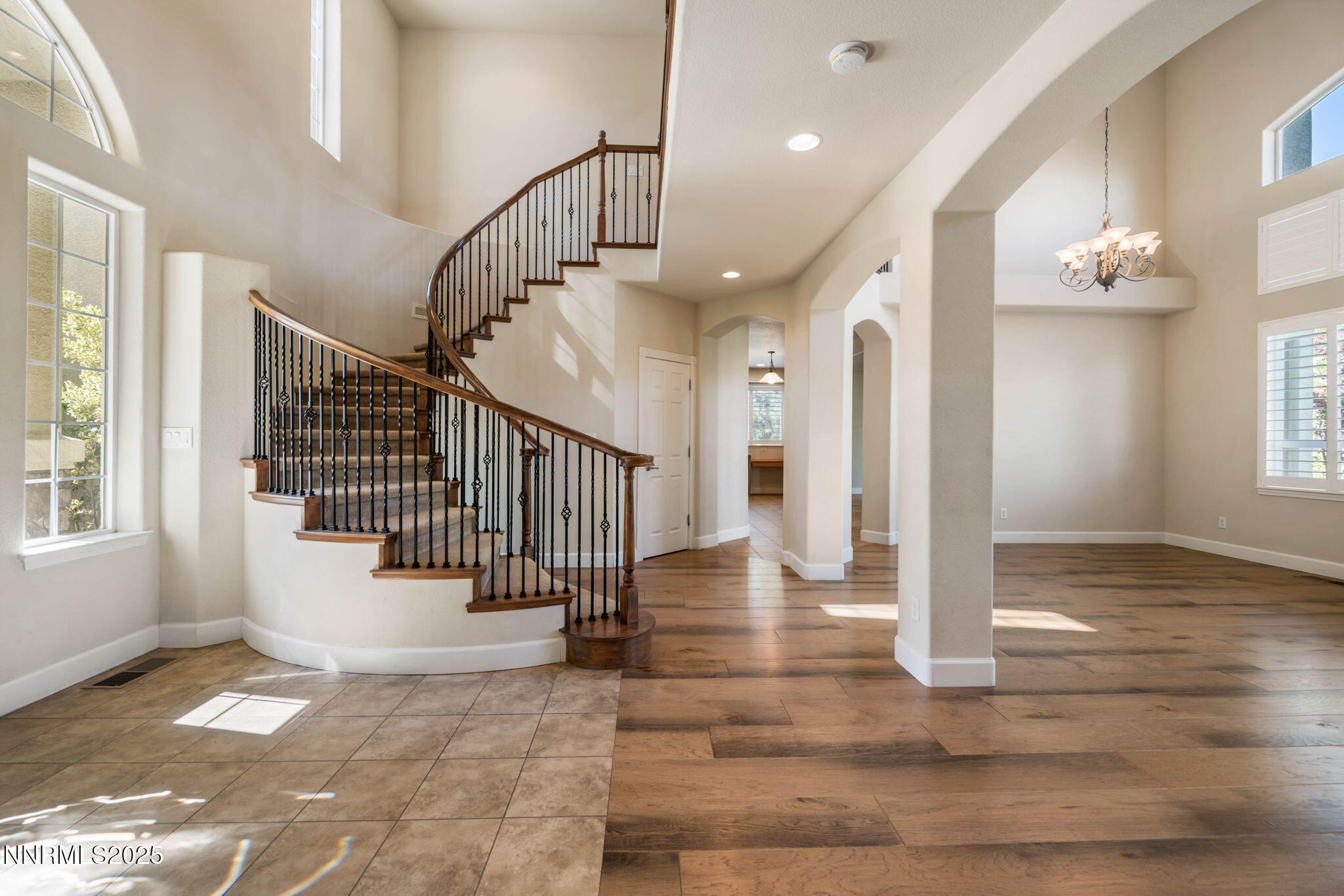 550 Stonehaven Court Property Photo 7