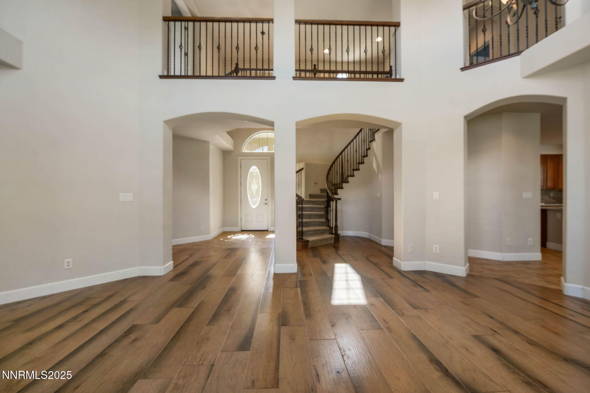 550 Stonehaven Court Property Photo 9