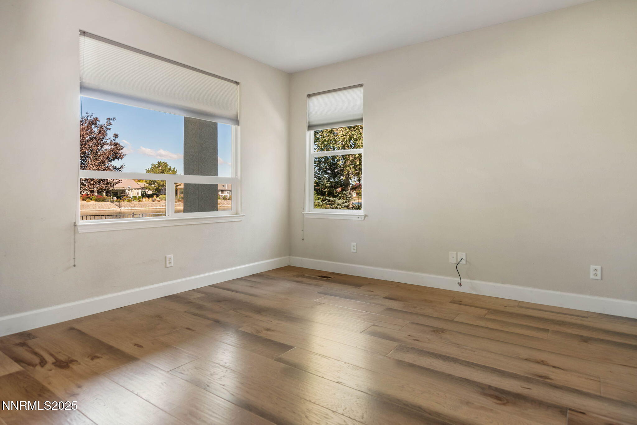 550 Stonehaven Court Property Photo 18