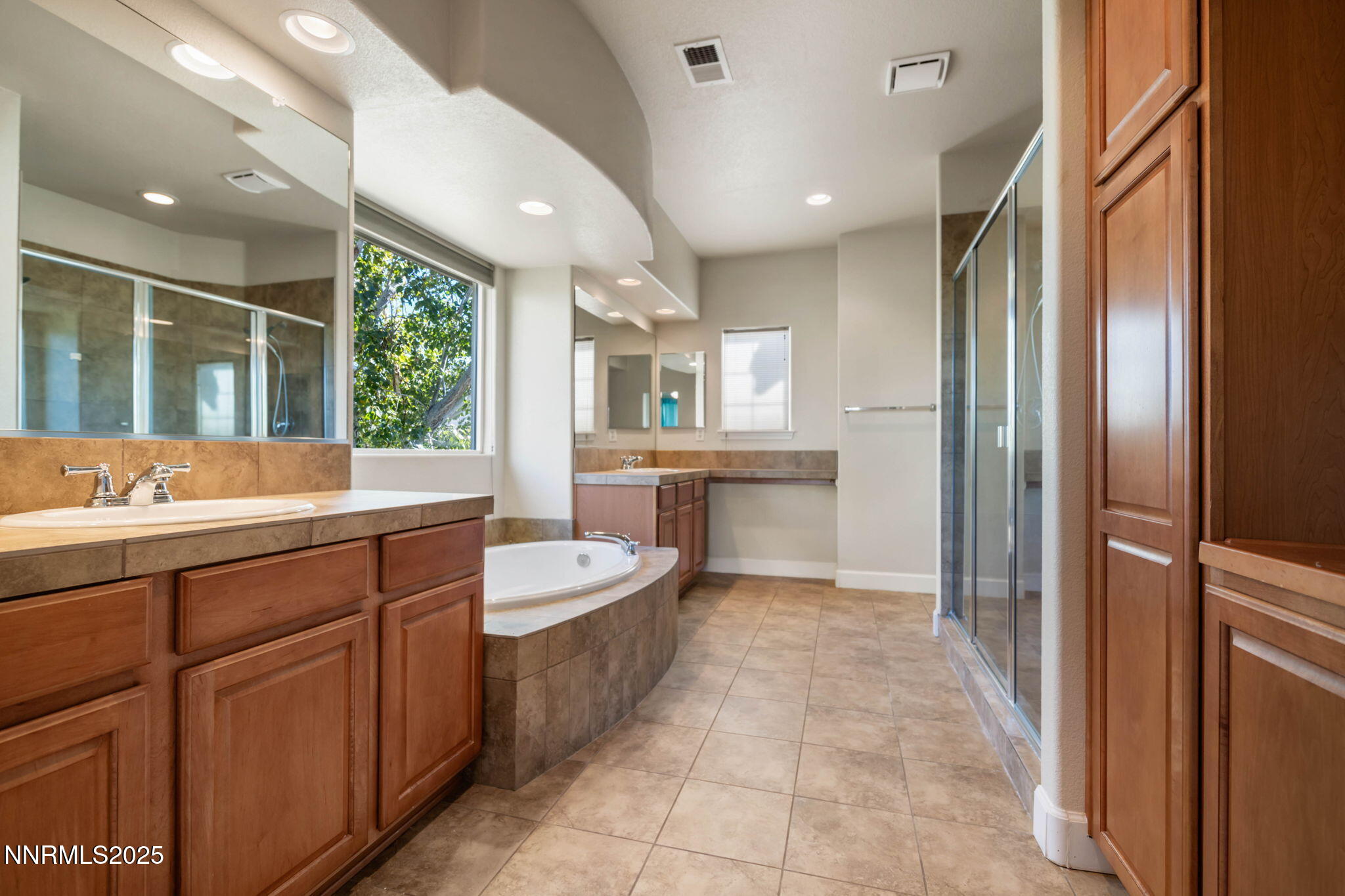 550 Stonehaven Court Property Photo 28