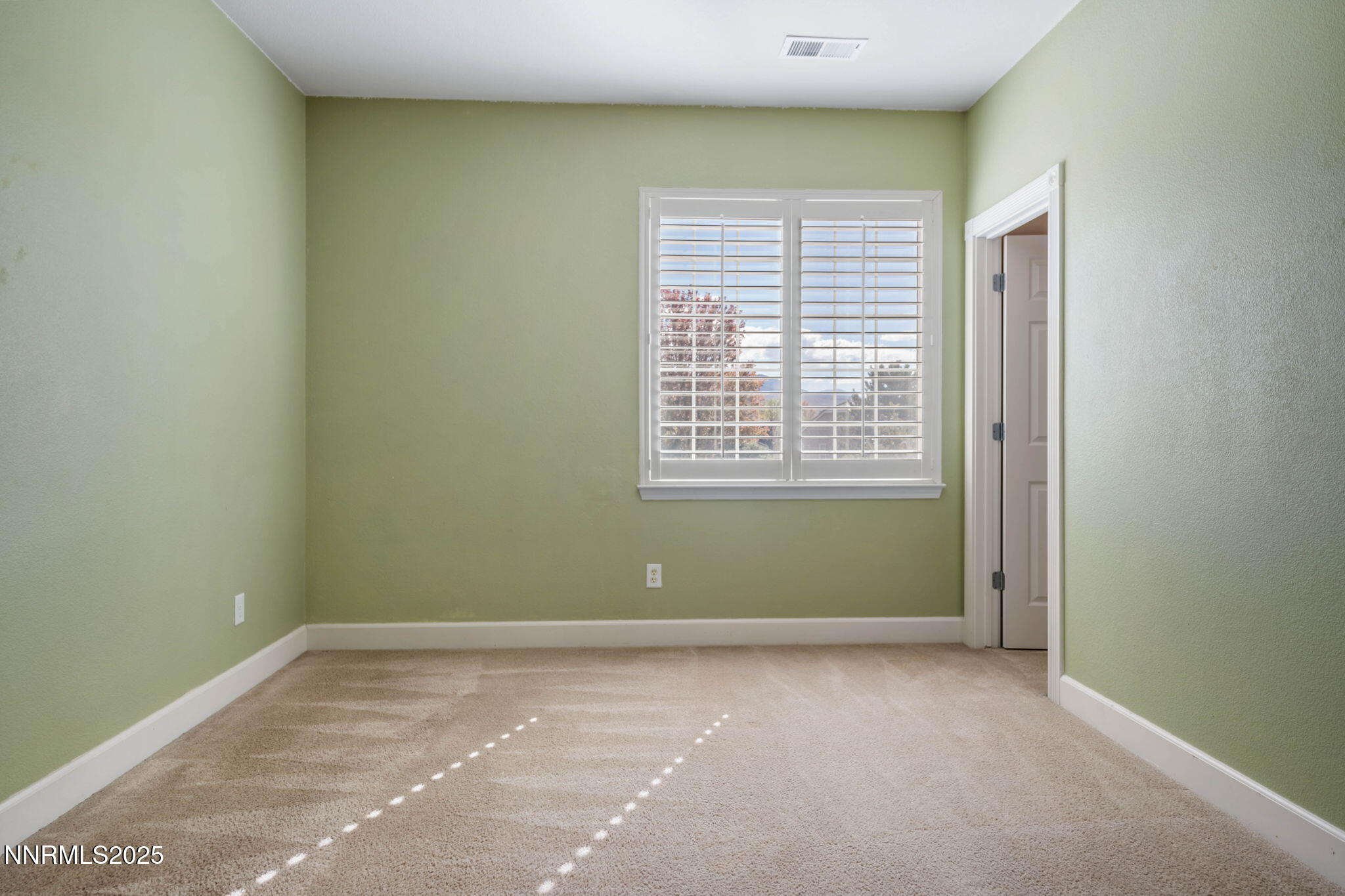 550 Stonehaven Court Property Photo 38