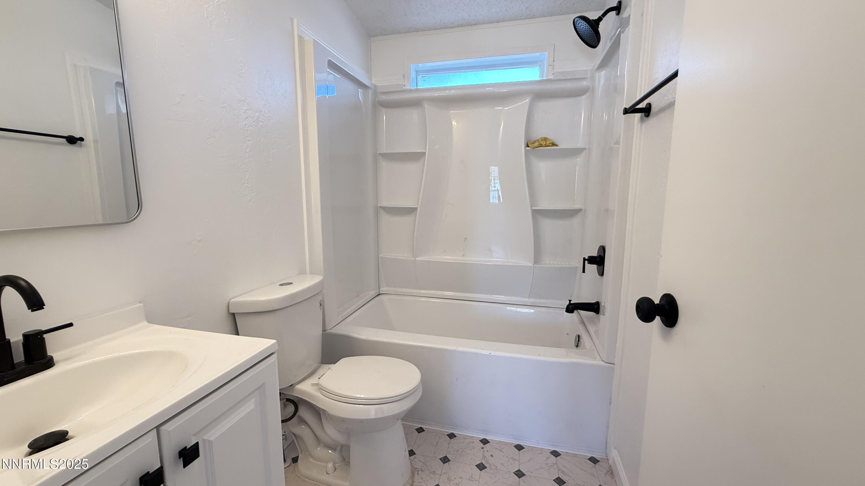 511 Raven Way Property Photo 3