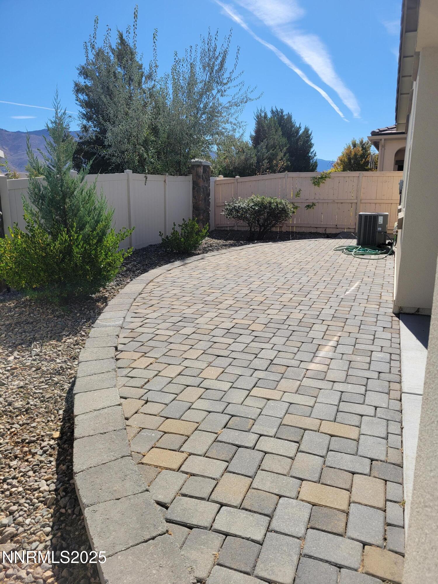 10118 Mesa Cortona Drive Property Photo 14