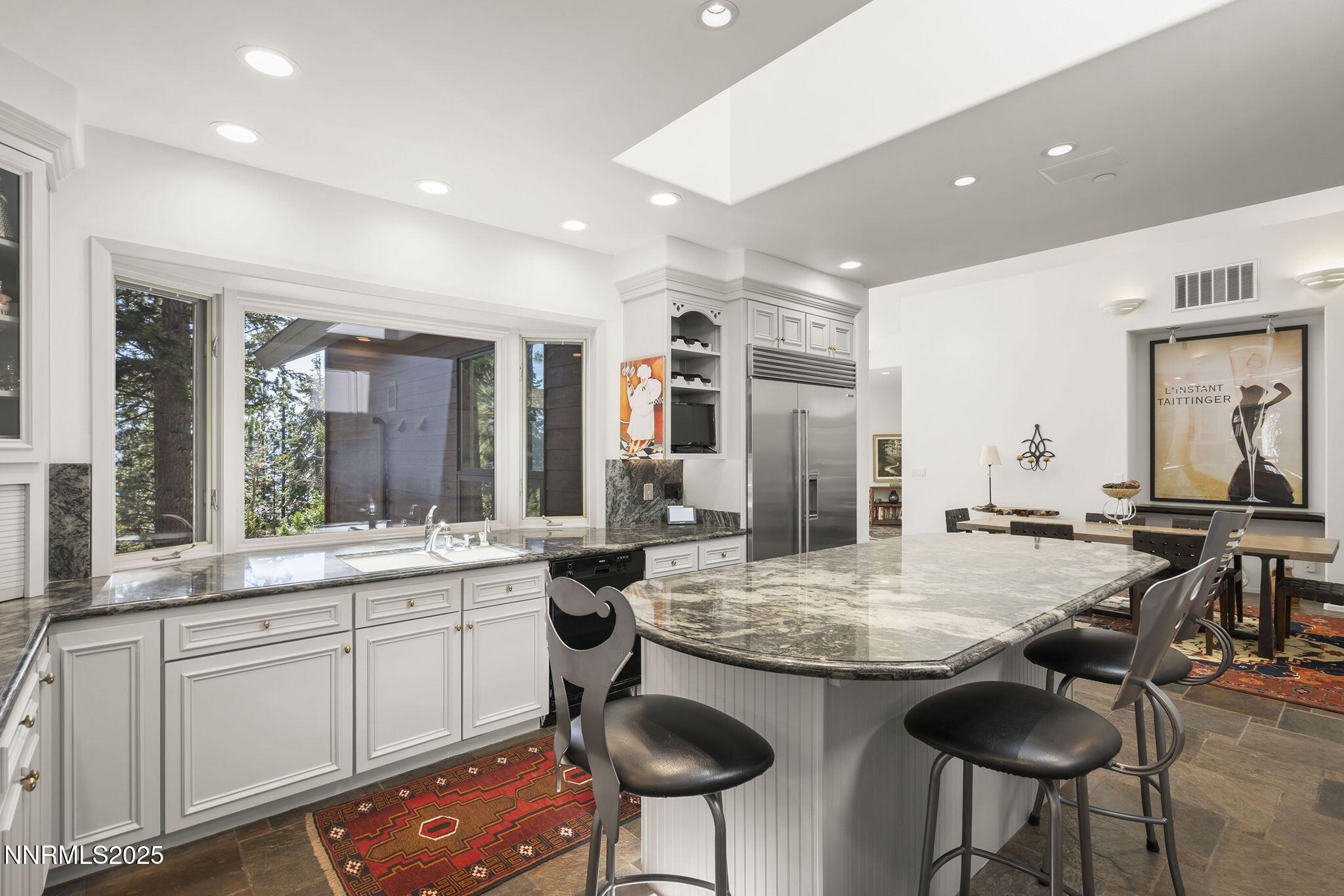 563 Tyner Way Property Photo 16