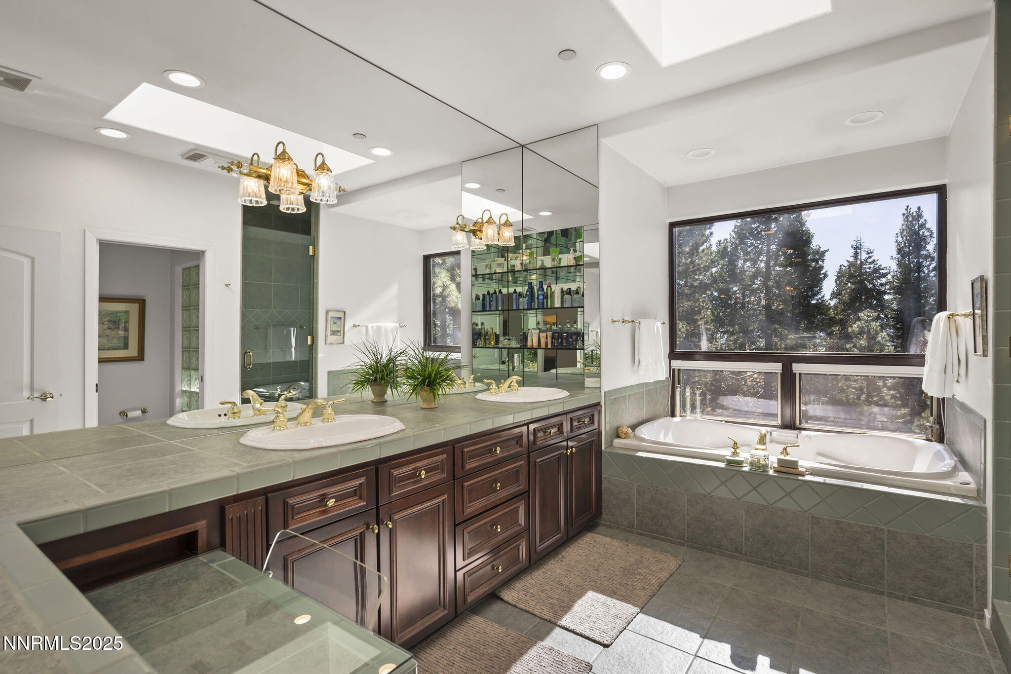 563 Tyner Way Property Photo 19