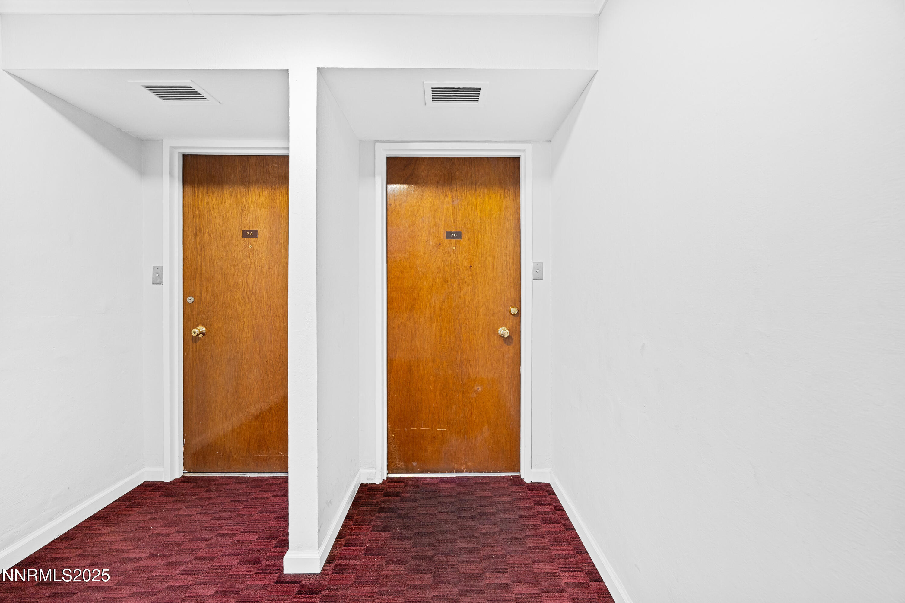 100 N Arlington Avenue Property Photo 5