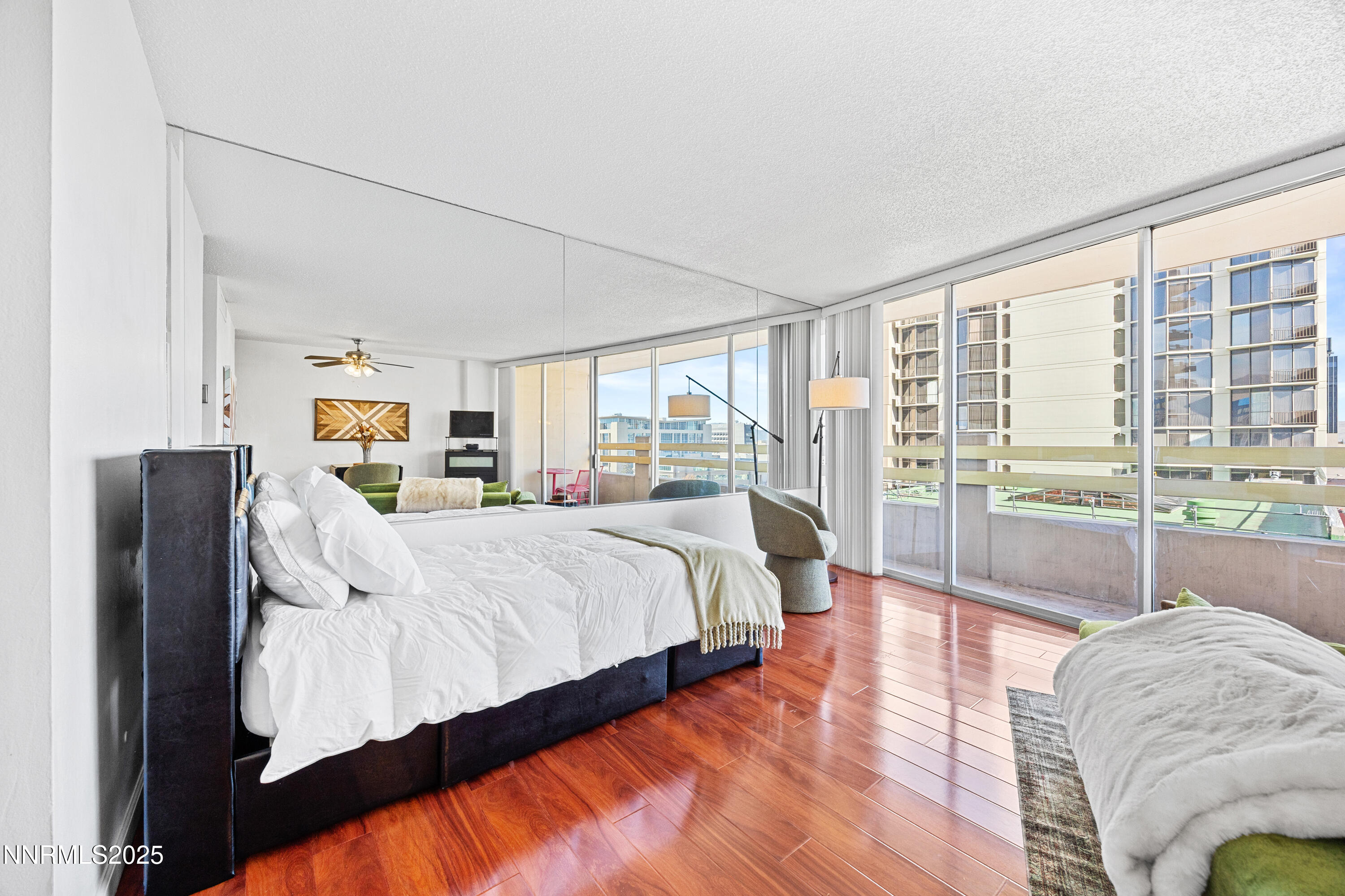 100 N Arlington Avenue Property Photo 9