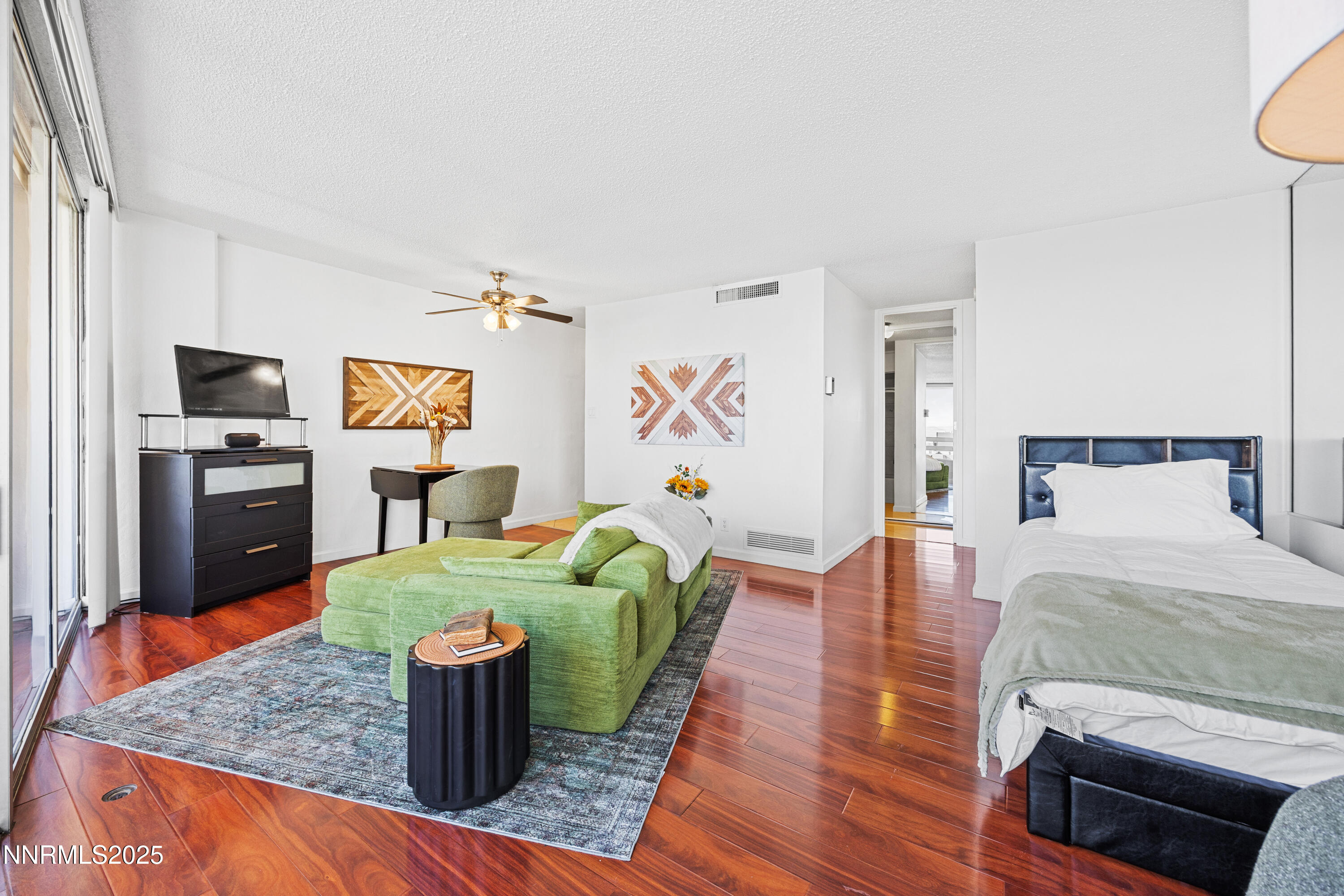 100 N Arlington Avenue Property Photo 11