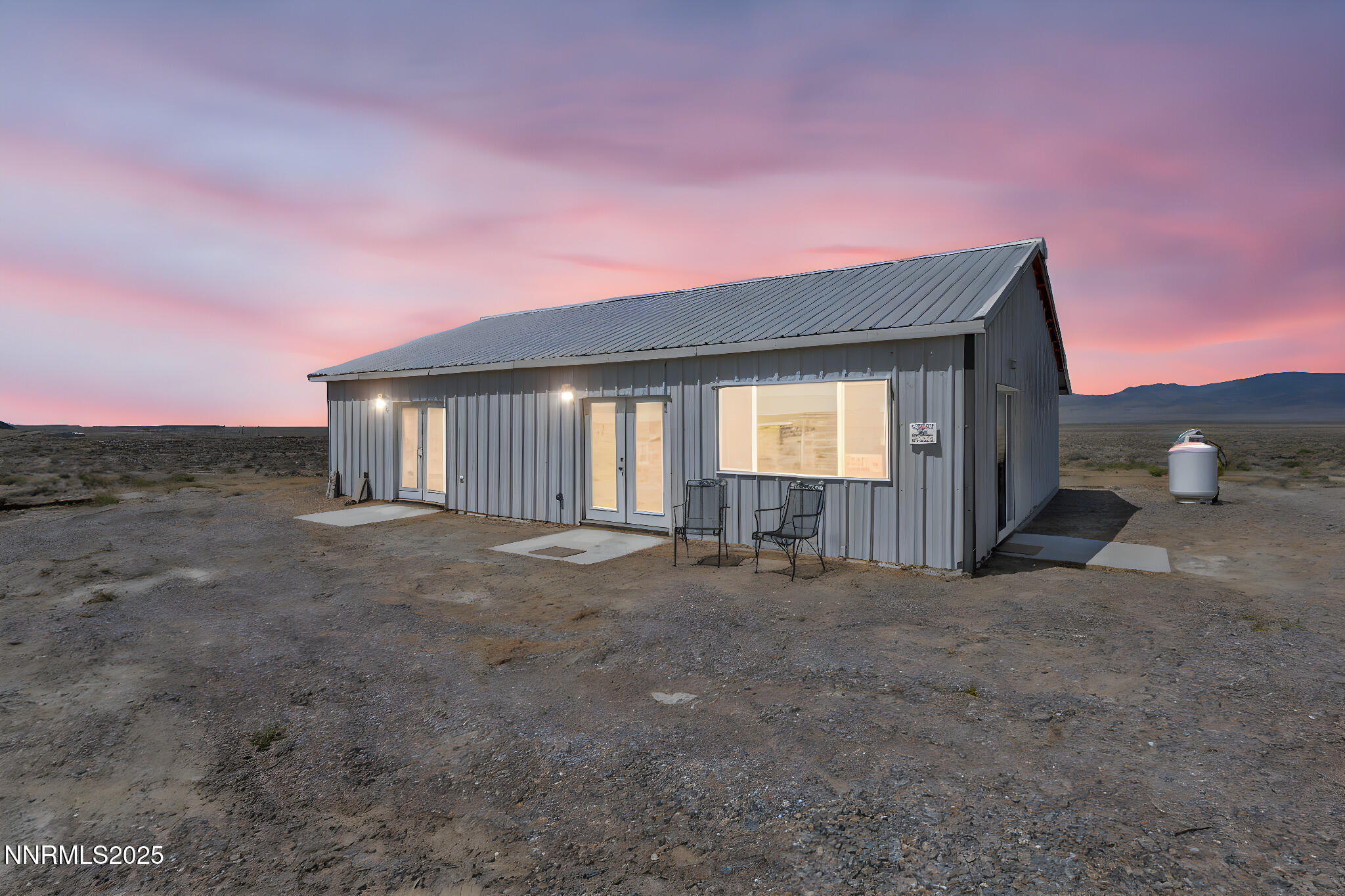 14995 Coal Canyon Road Property Photo 1