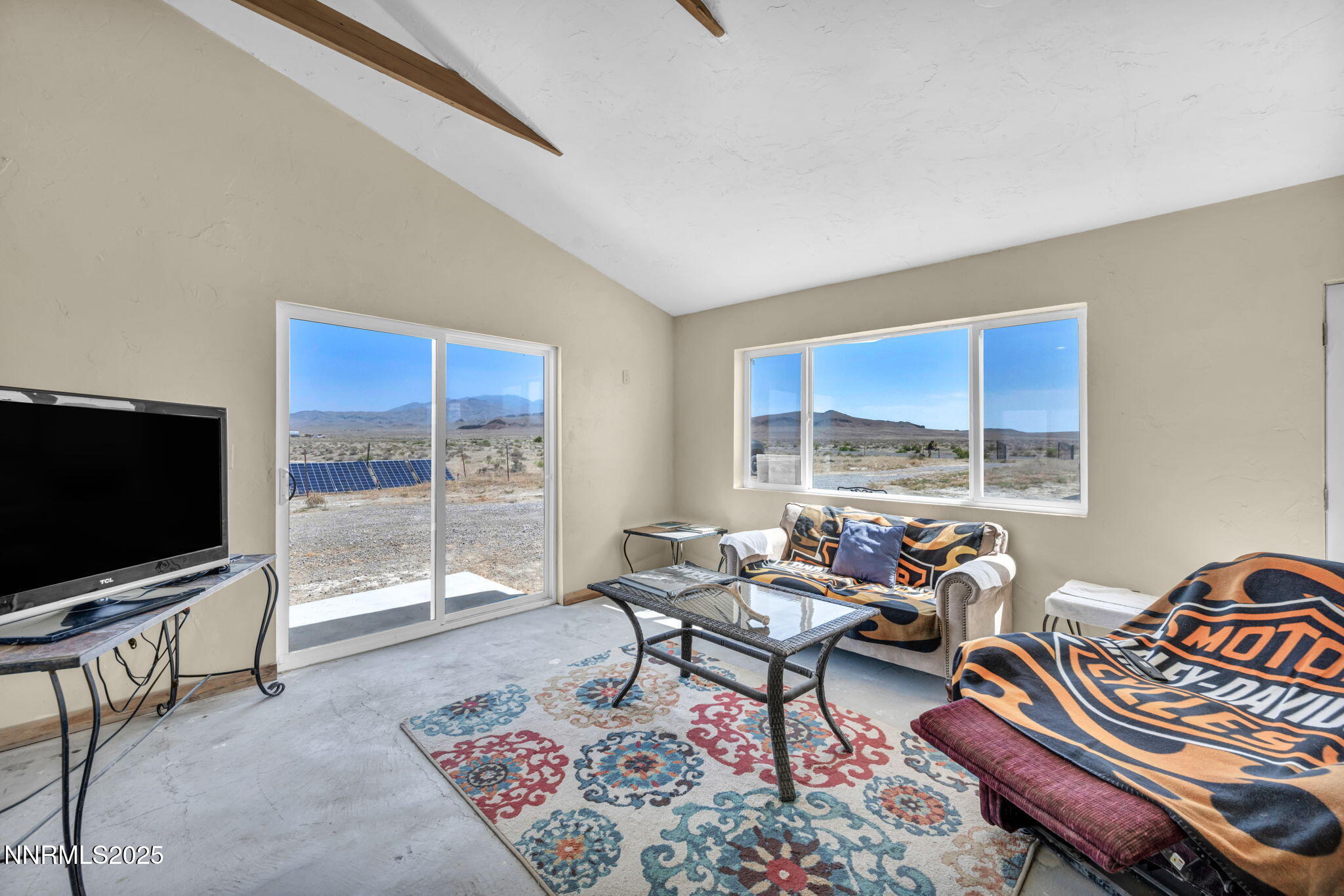 14995 Coal Canyon Road Property Photo 6