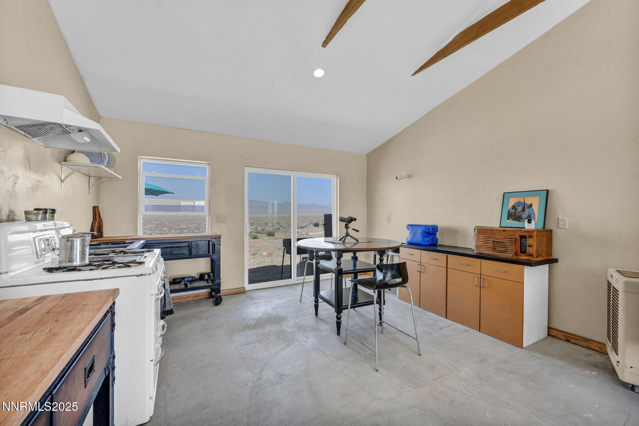 14995 Coal Canyon Road Property Photo 7