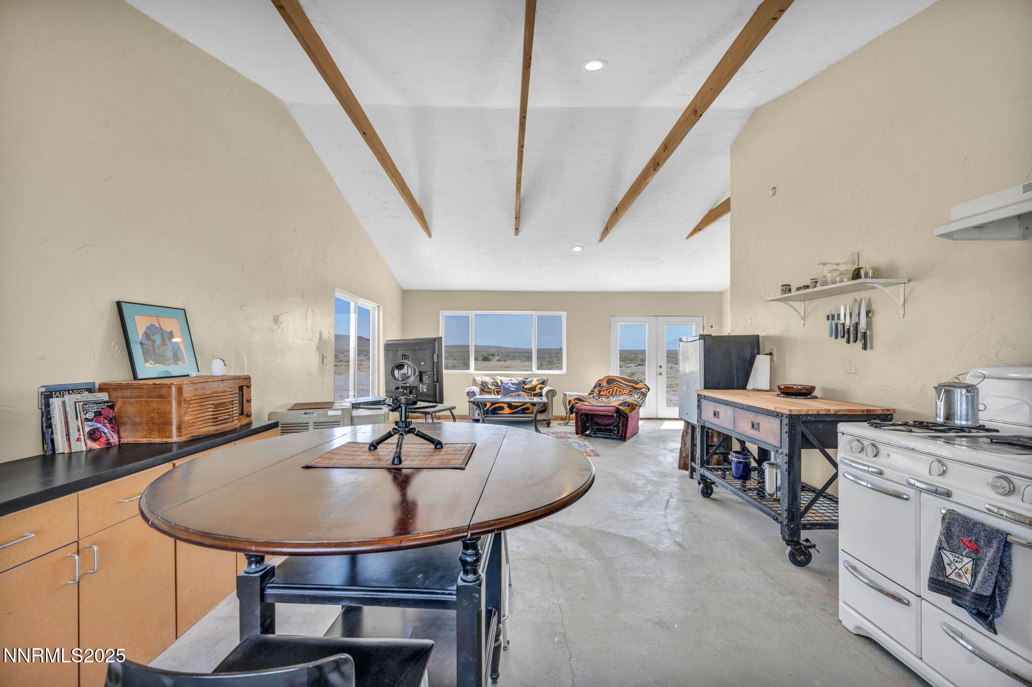 14995 Coal Canyon Road Property Photo 11