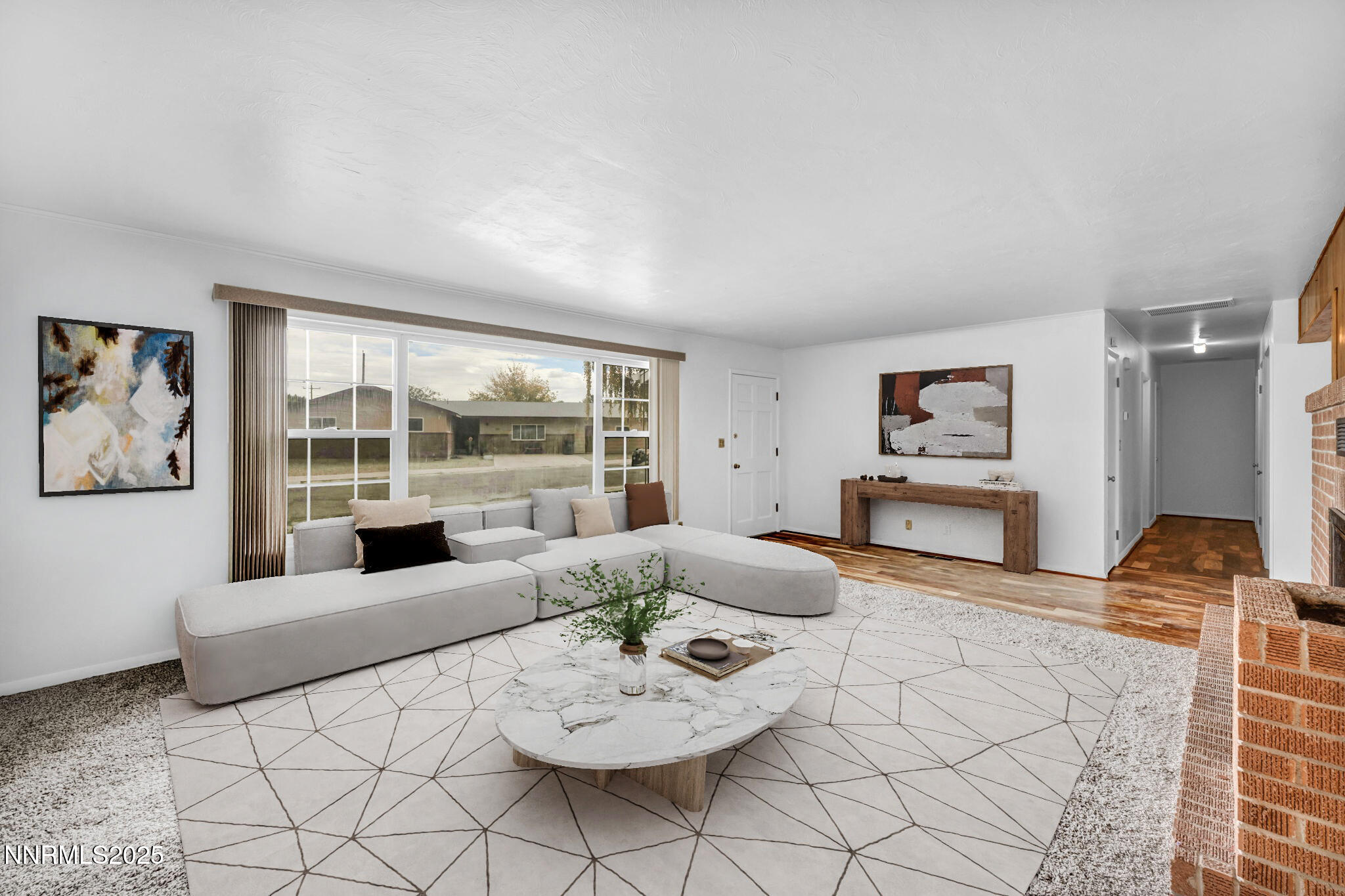 307 S California Street Property Photo 2