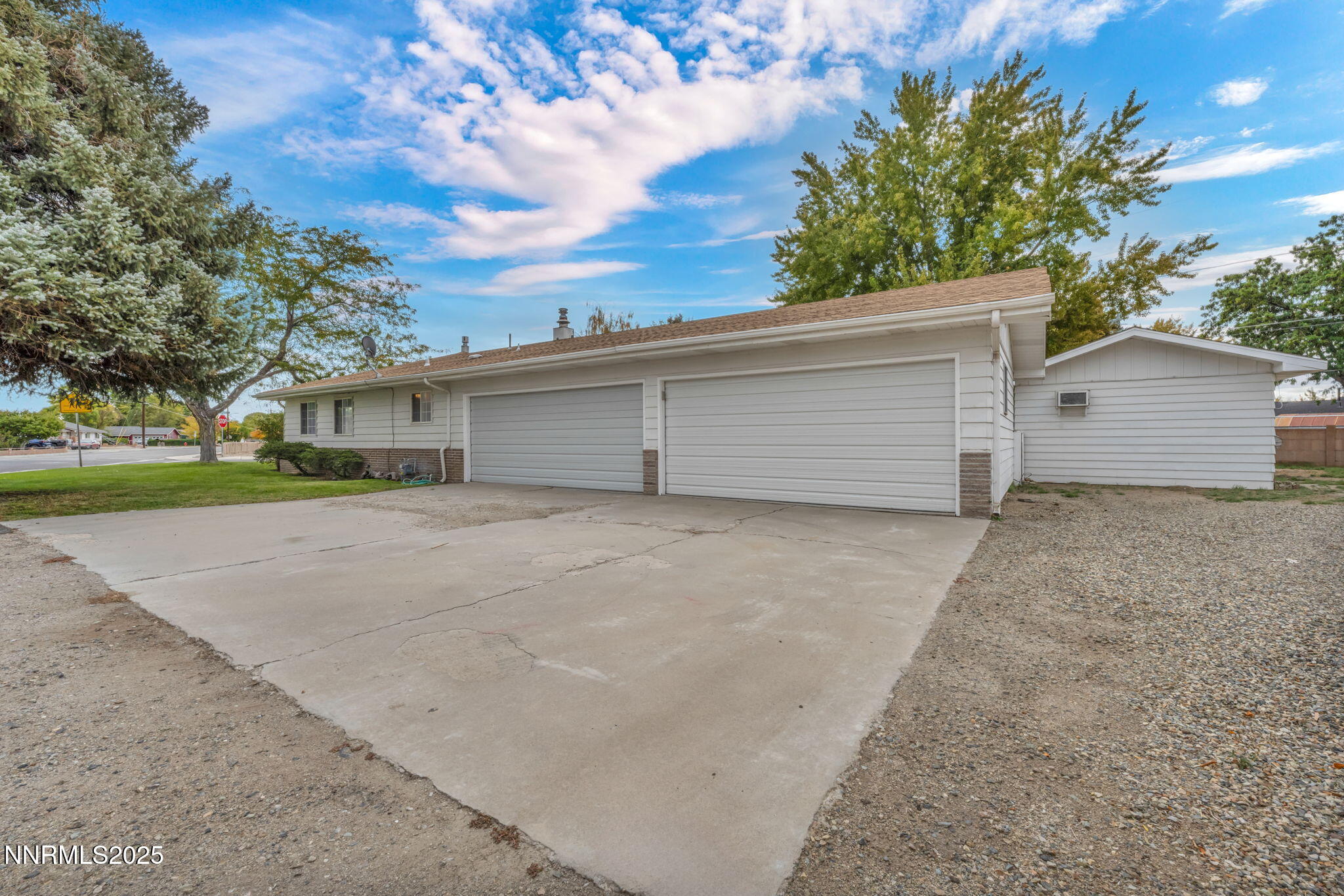 307 S California Street Property Photo 15