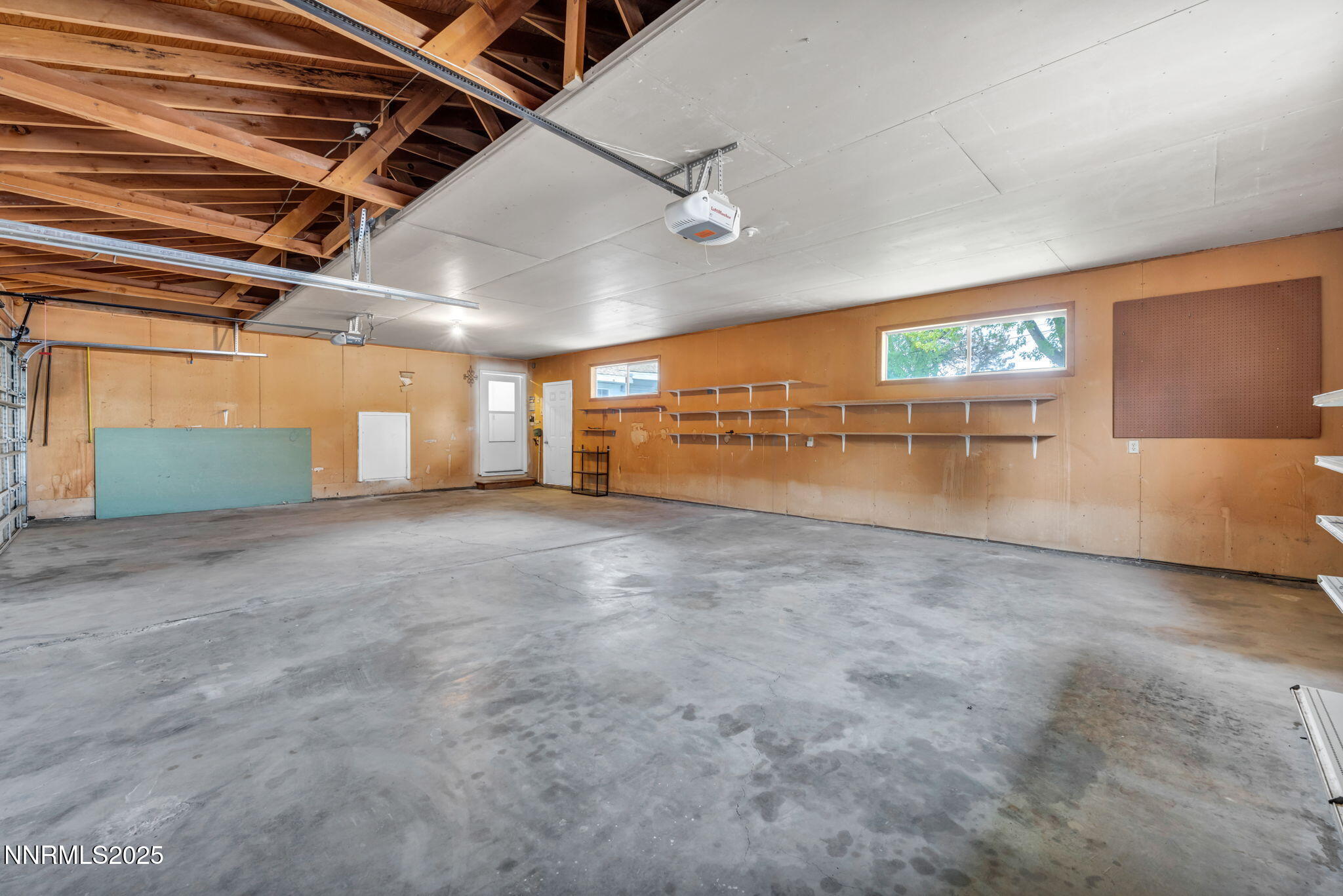 307 S California Street Property Photo 19