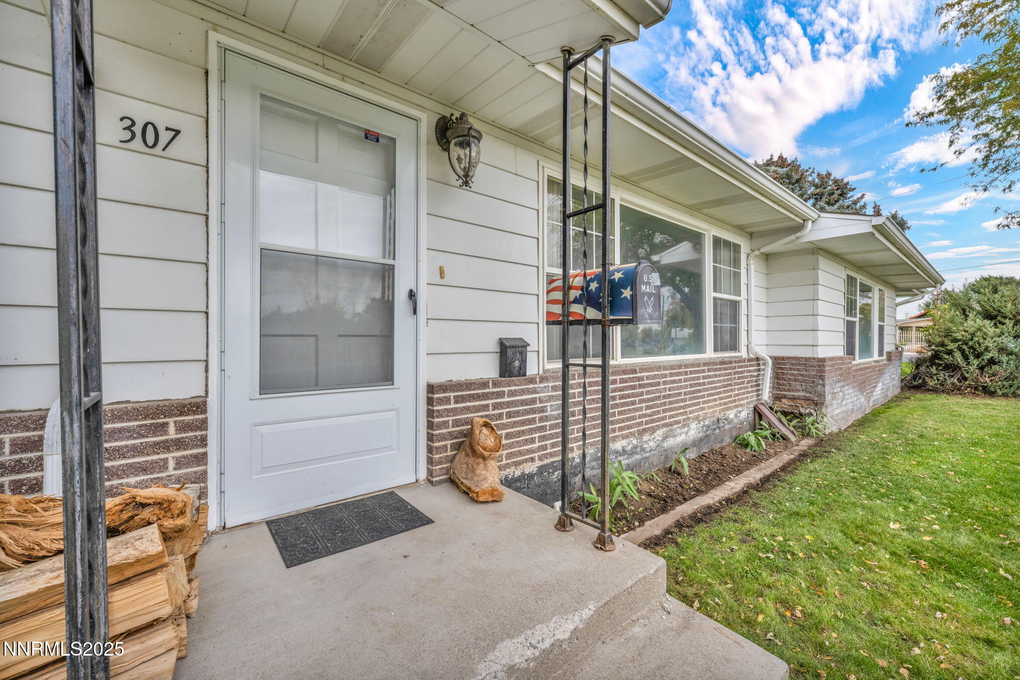 307 S California Street Property Photo 25