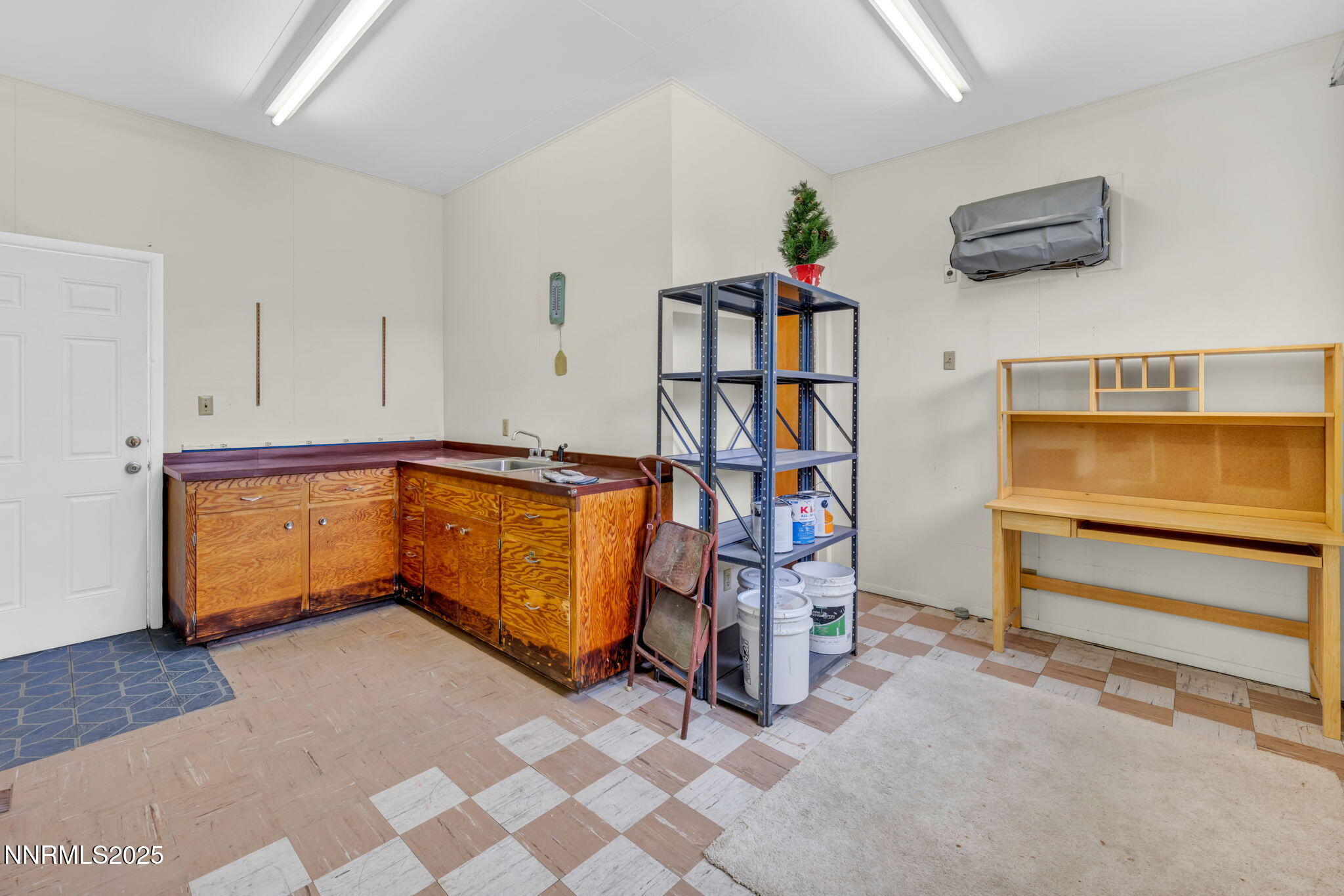 307 S California Street Property Photo 63